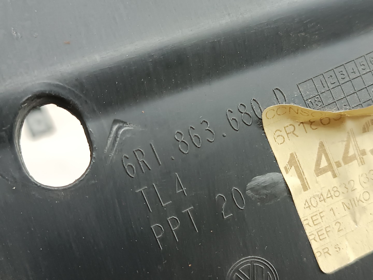 Acabamento de consola central VOLKSWAGEN POLO (6R1, 6C1) | 09 -  Imagem-1