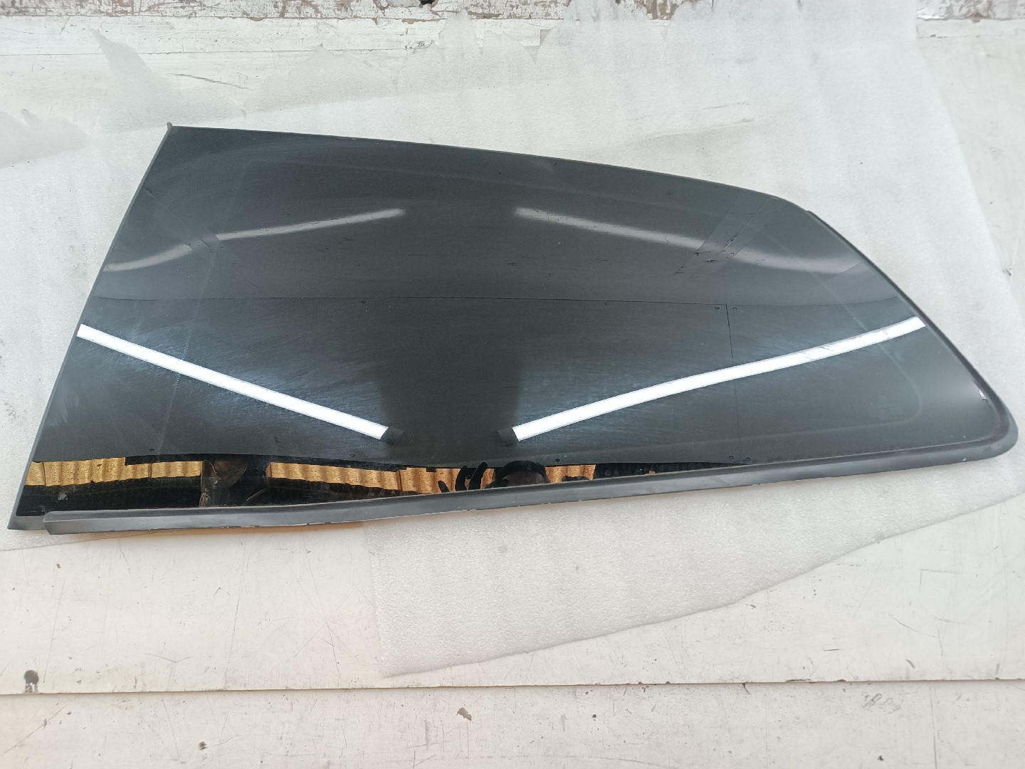 Vidro Painel Tras Esquerdo VOLKSWAGEN POLO (6R1, 6C1) | 09 -  Imagem-2