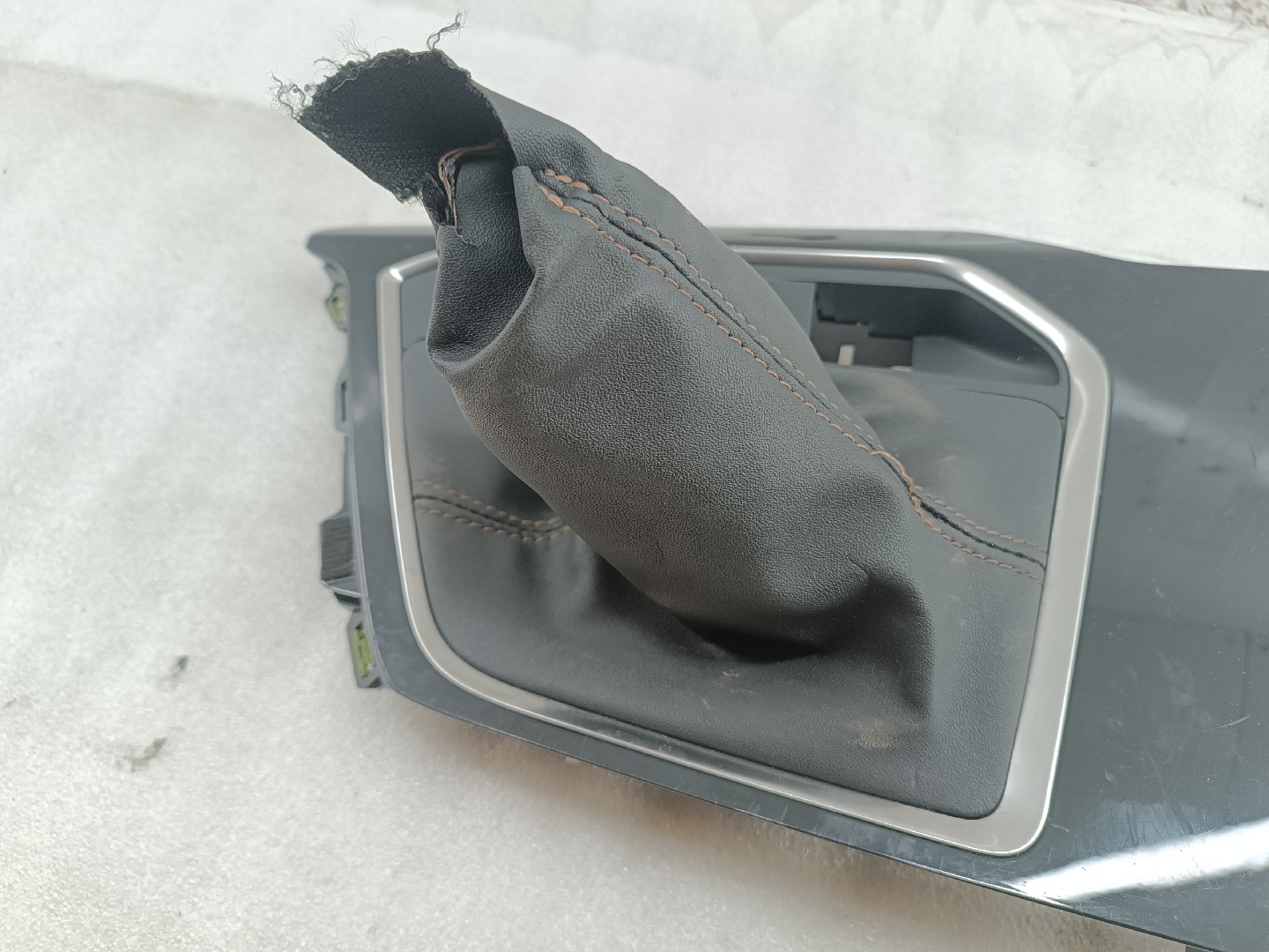 Moldura de fole de mudanças PEUGEOT 5008 II | 16 -  Imagem-4