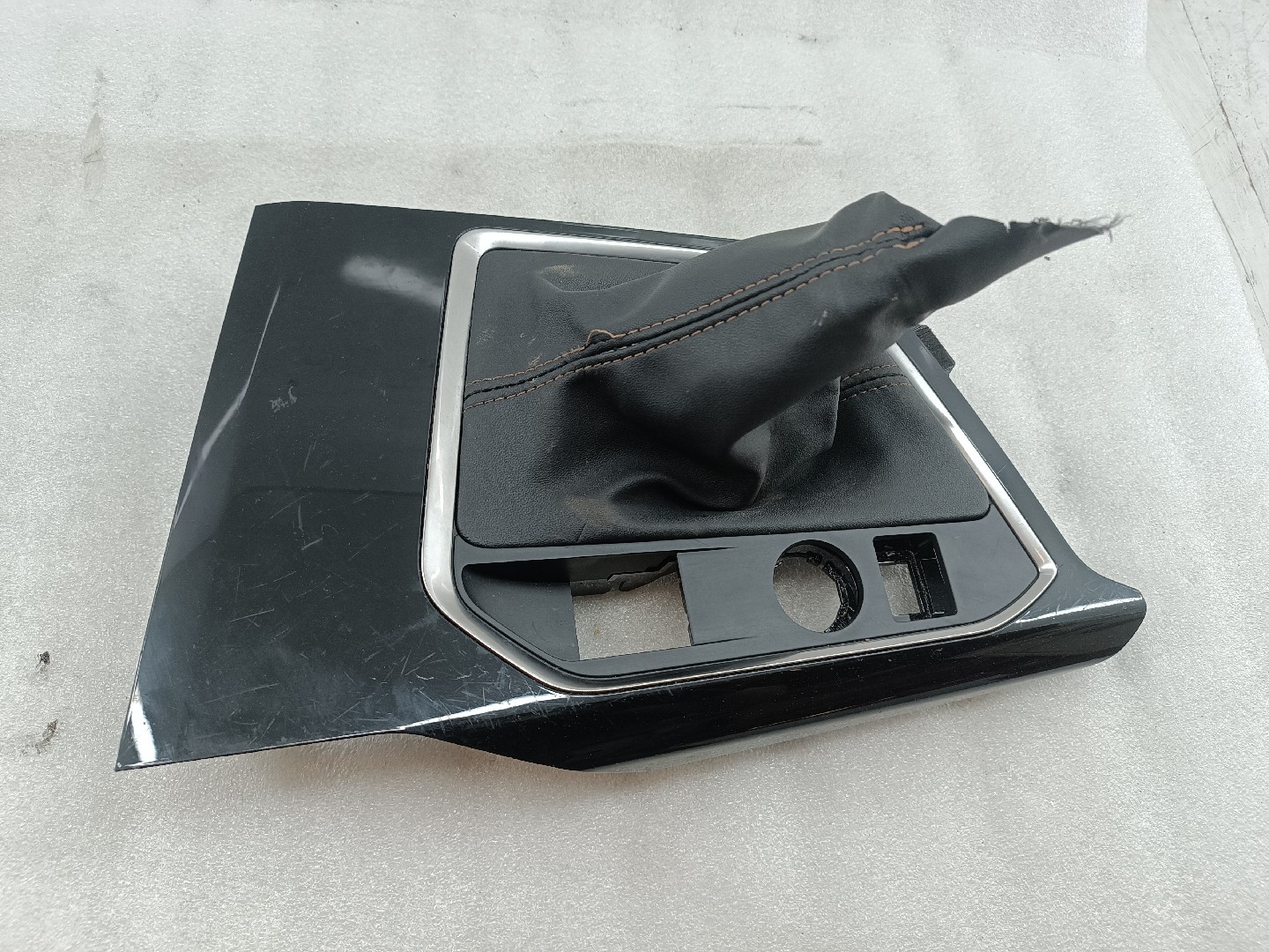 Moldura de fole de mudanças PEUGEOT 5008 II | 16 -  Imagem-5