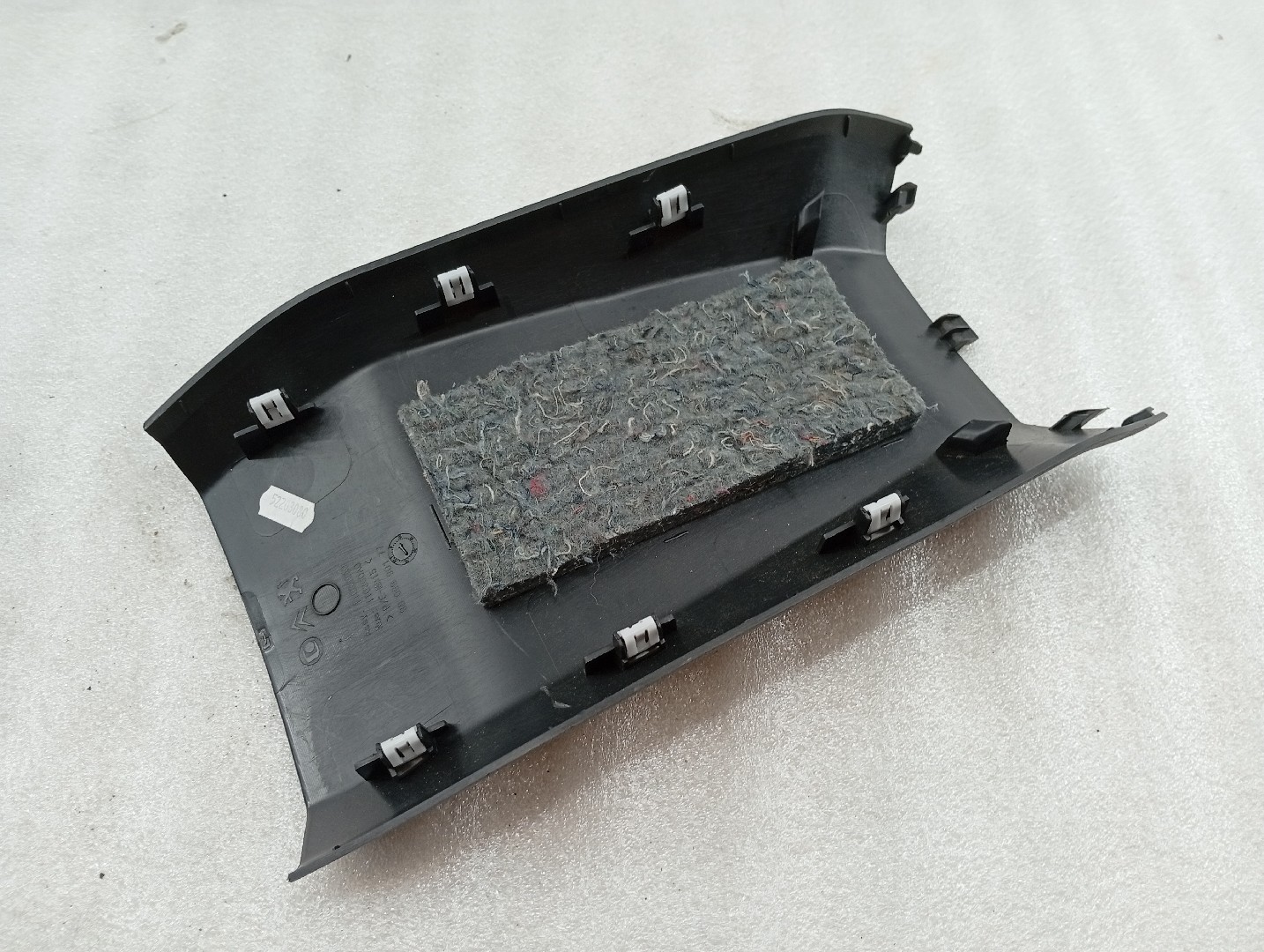 Acabamento de consola central PEUGEOT 3008 SUV (M_) | 16 -  Imagem-1