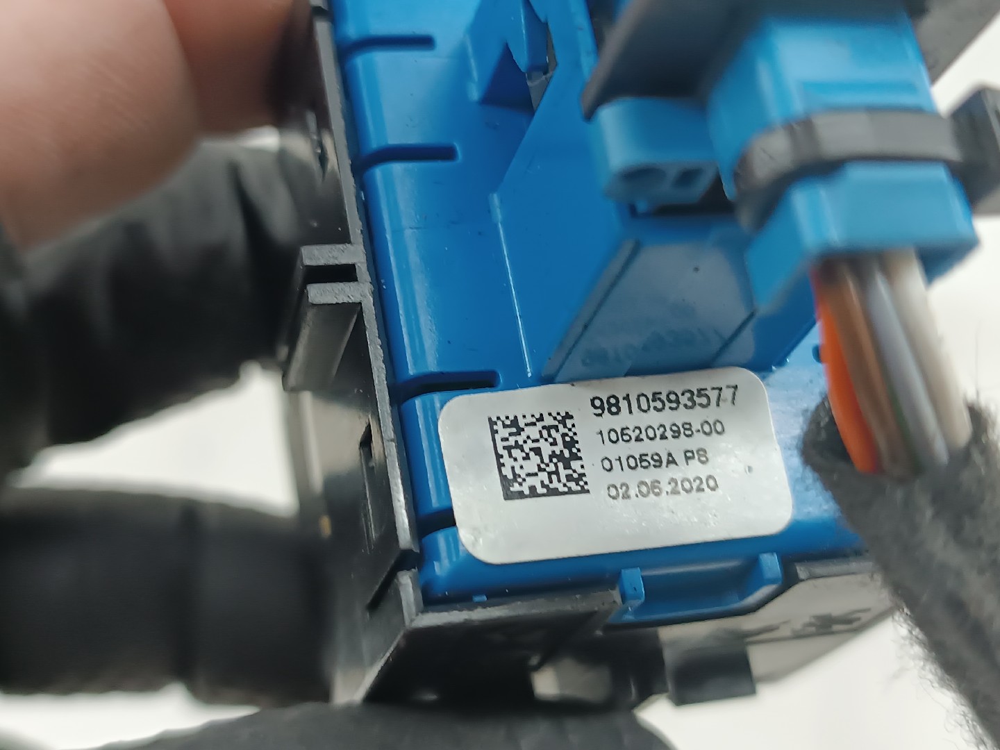 Botão de travão de parque PEUGEOT 5008 II | 16 -  Imagem-1