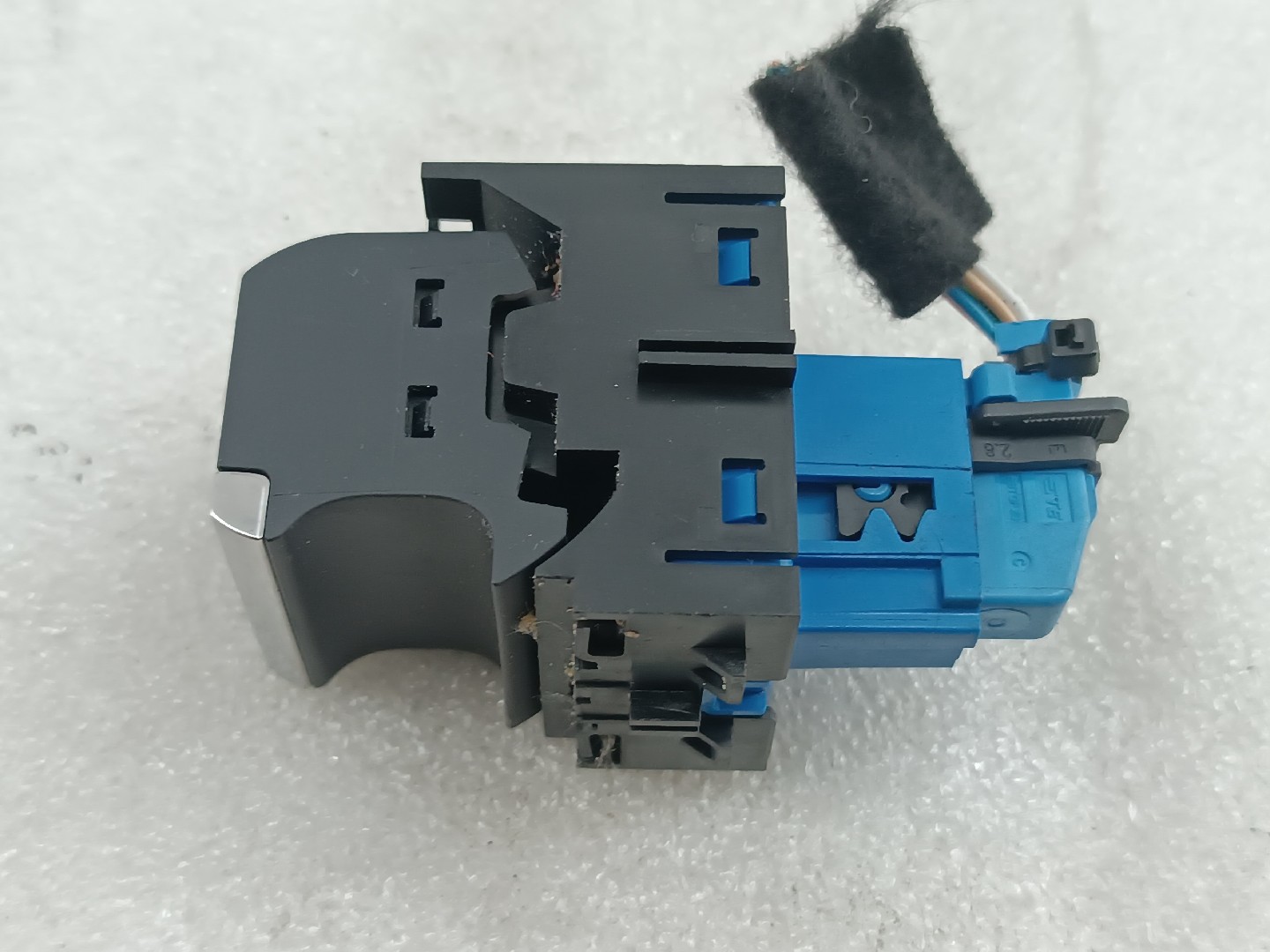 Botão de travão de parque PEUGEOT 5008 II | 16 -  Imagem-2