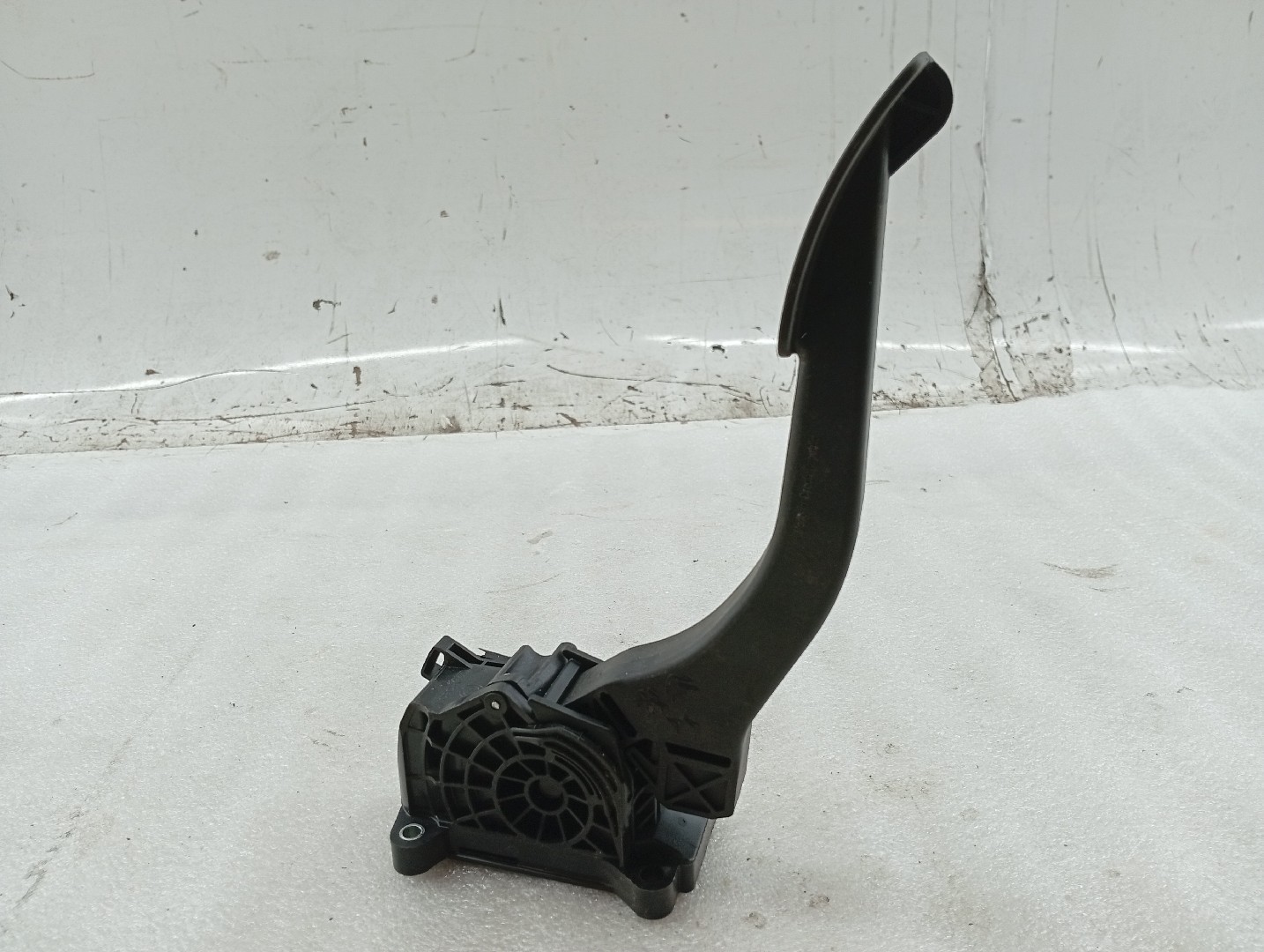 Pedal acelerador PEUGEOT 3008 SUV (M_) | 16 -  Imagem-3