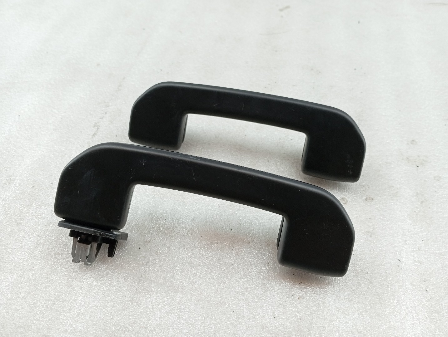 Conjunto 2 Pegas PEUGEOT 5008 II | 16 - 