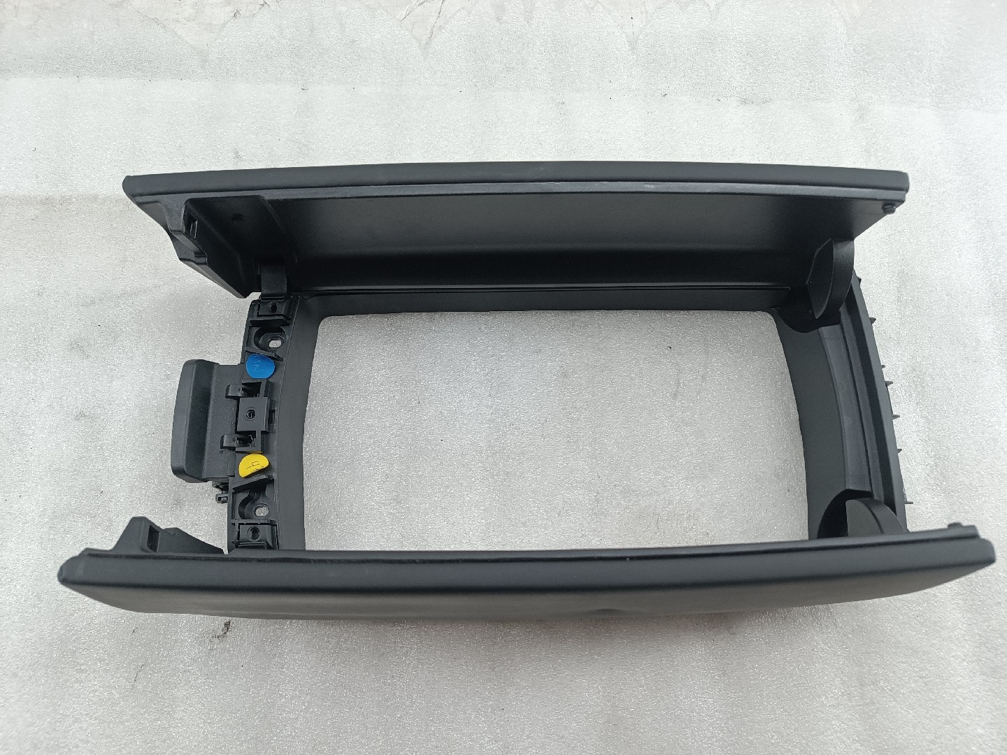 Apoio de braço PEUGEOT 5008 II | 16 -  Imagem-4