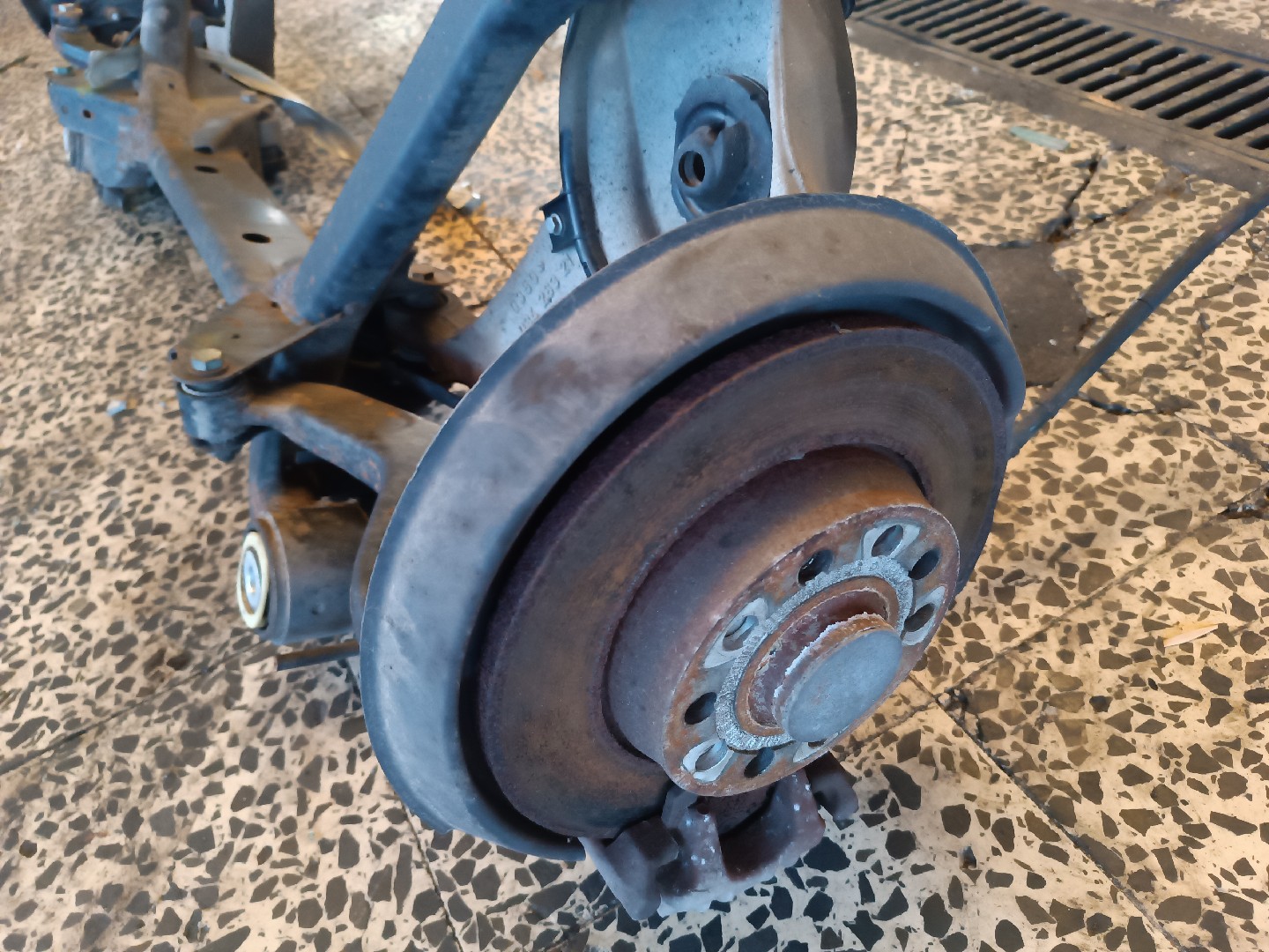 Eixo traseiro AUDI A4 Avant (8E5, B6) | 00 - 05 Imagem-2