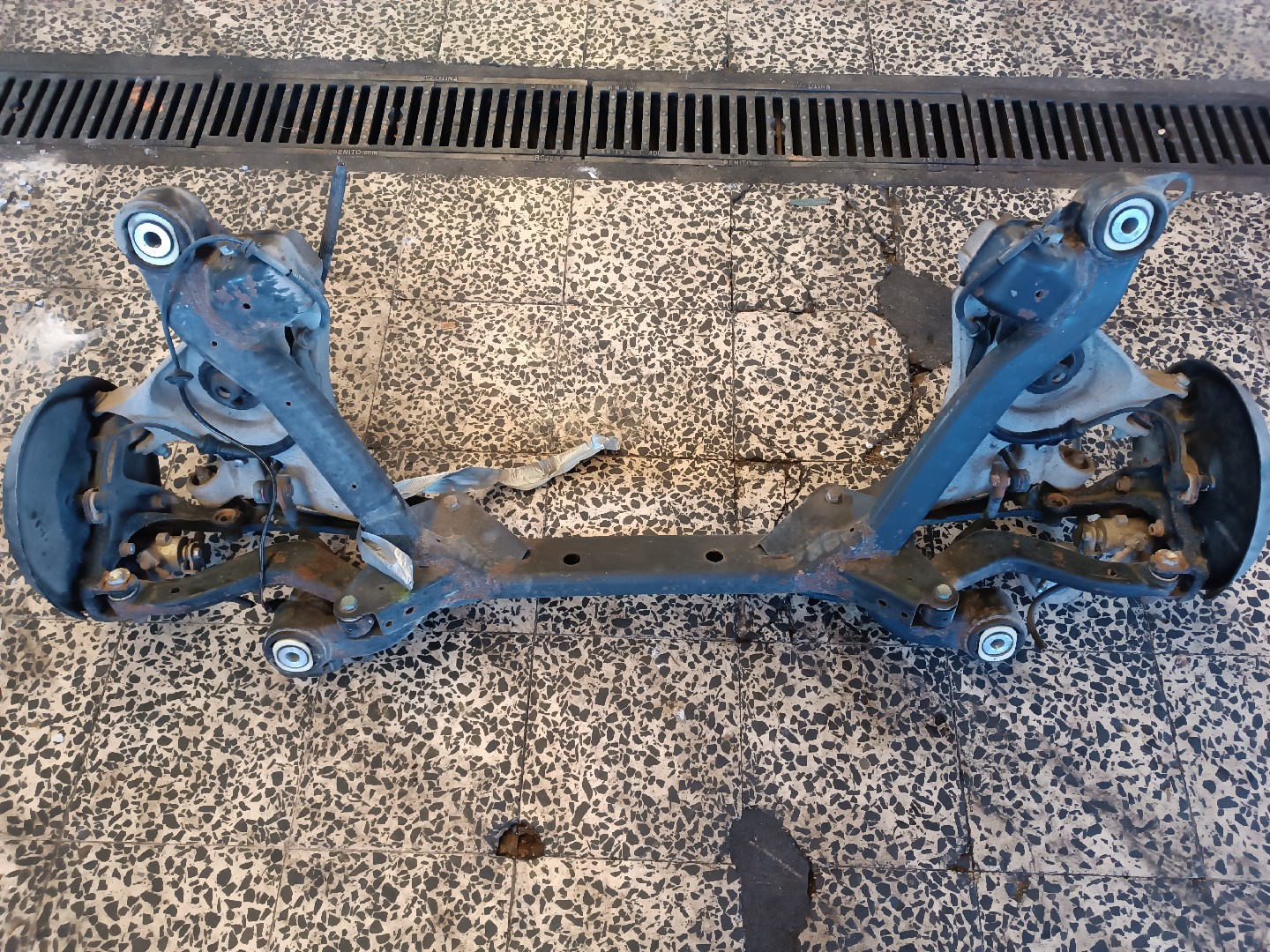 Eixo traseiro AUDI A4 Avant (8E5, B6) | 00 - 05