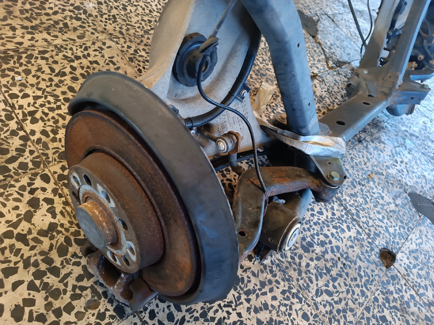 Eixo traseiro AUDI A4 Avant (8E5, B6) | 00 - 05 Imagem-4