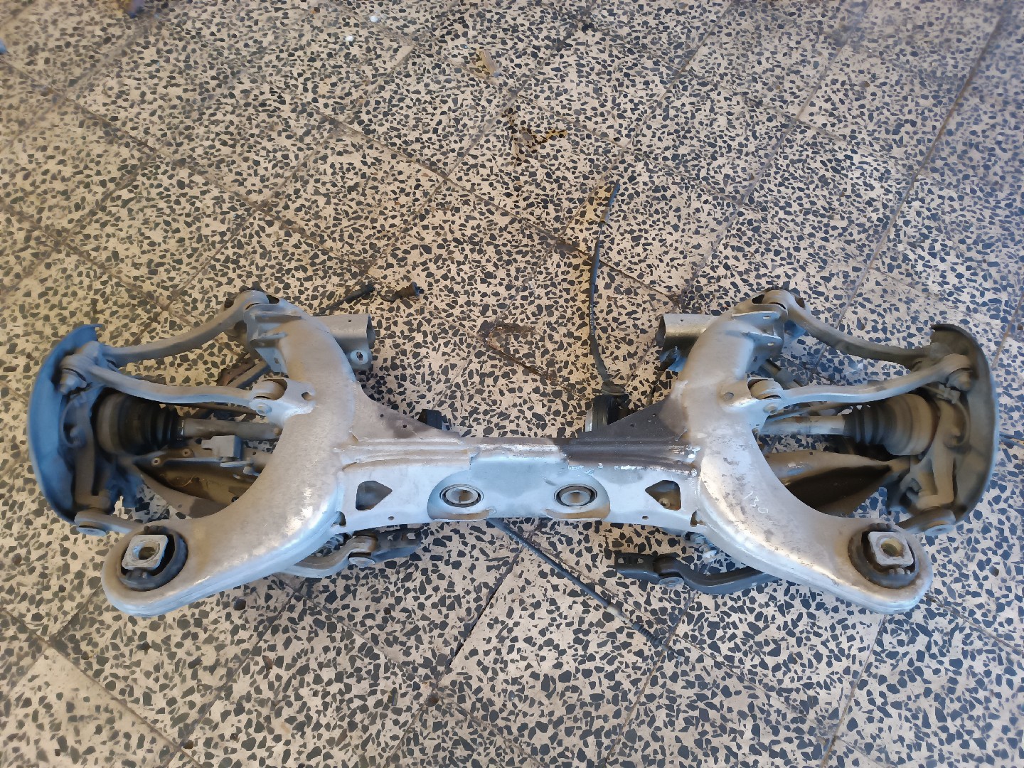 Eixo traseiro MERCEDES-BENZ SL (R230) | 01 - 12