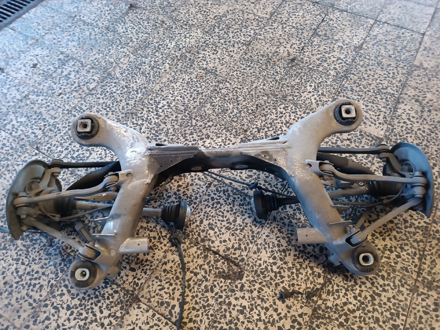 Eixo traseiro MERCEDES-BENZ SL (R230) | 01 - 12 Imagem-6