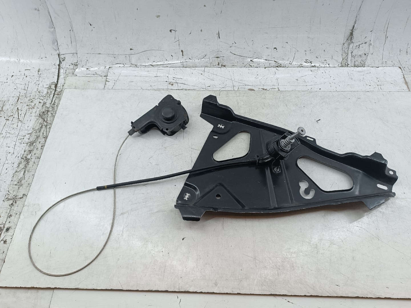 Suporte de pneu suplente PEUGEOT 5008 II | 16 - 