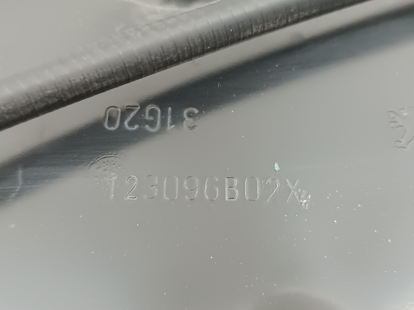 Suporte de pneu suplente PEUGEOT 5008 II | 16 -  Imagem-2