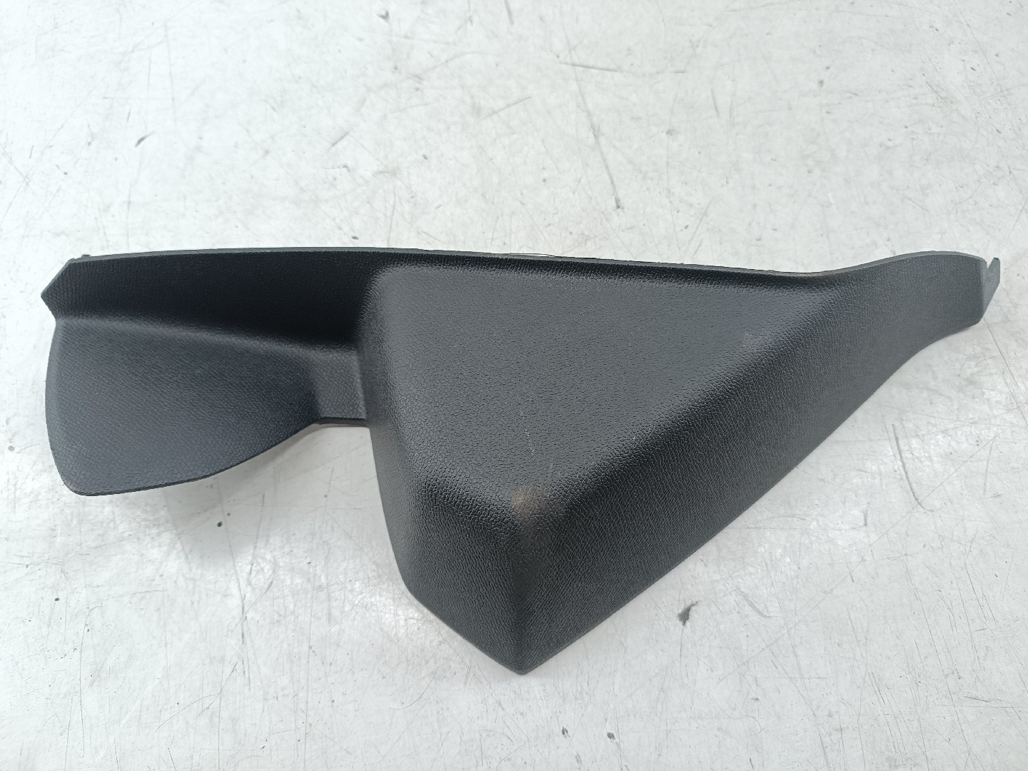 Tampa lateral de tablier PEUGEOT 3008 SUV (M_) | 16 -  Imagem-4