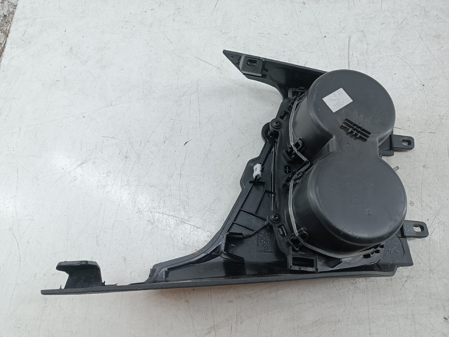 Suporte de copos PEUGEOT 5008 II | 16 - 