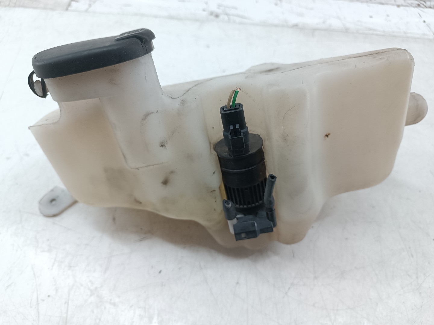 Reservatório de água do limpa para-brisas RENAULT CLIO II (BB_, CB_) | 98 -  Imagem-4