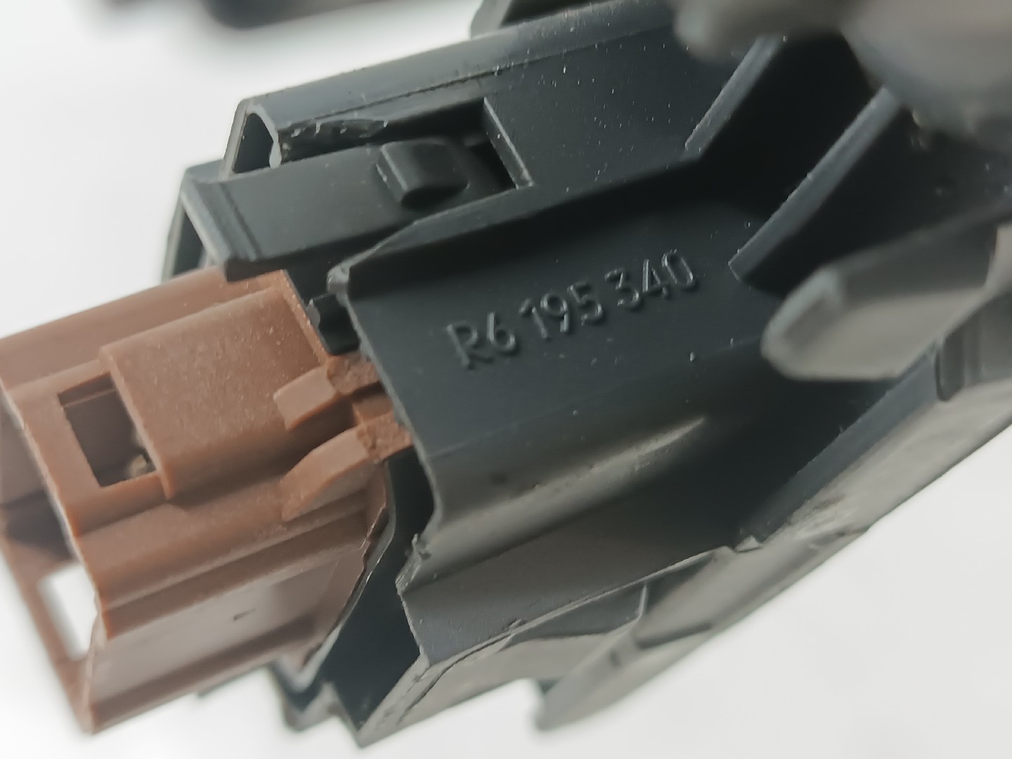 Conjunto de botões do tablier RENAULT CLIO II (BB_, CB_) | 98 -  Imagem-1