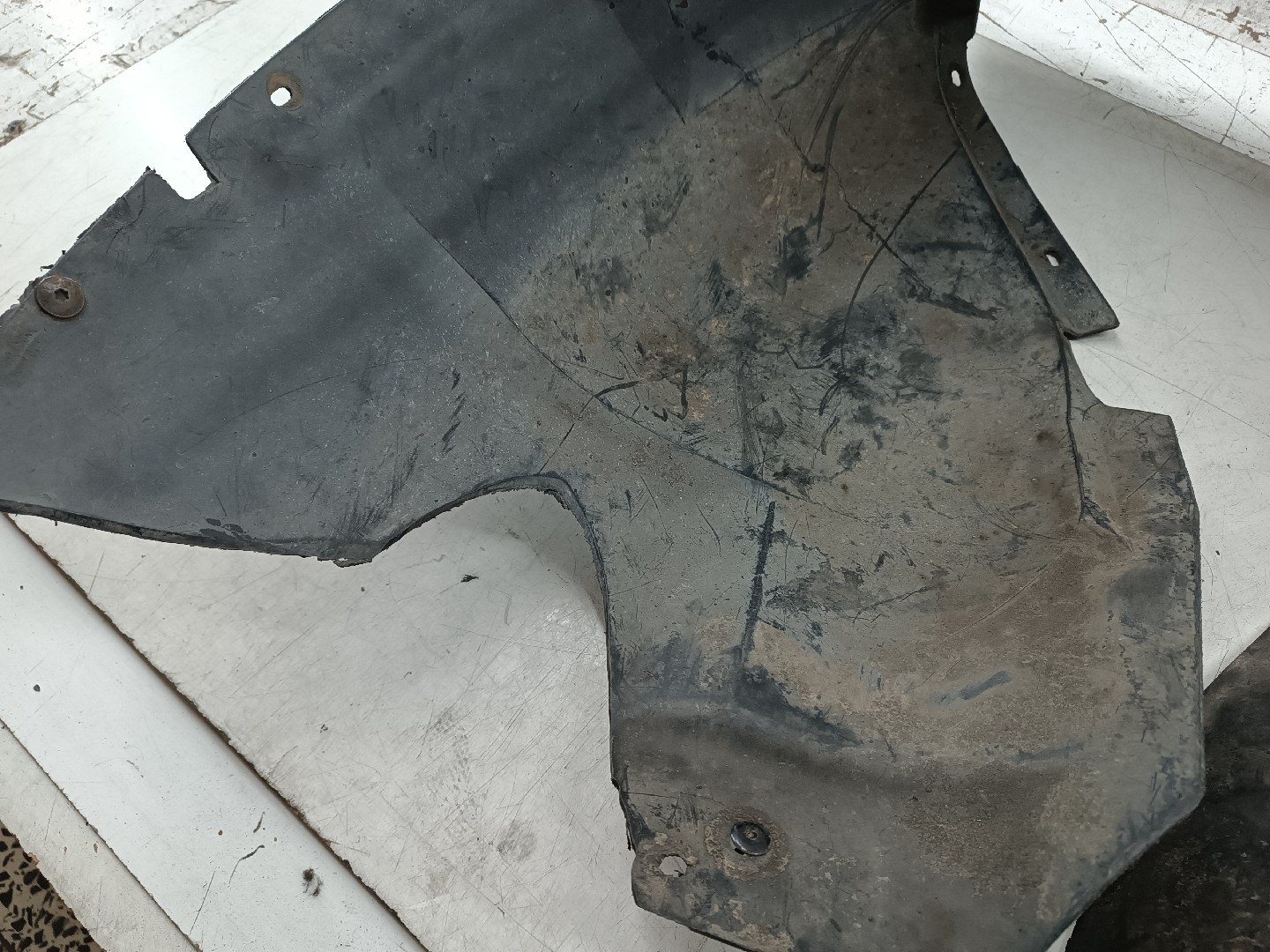 Cava de Roda Frente Esquerda VOLKSWAGEN PASSAT (3B2) | 96 - 01 Imagem-1