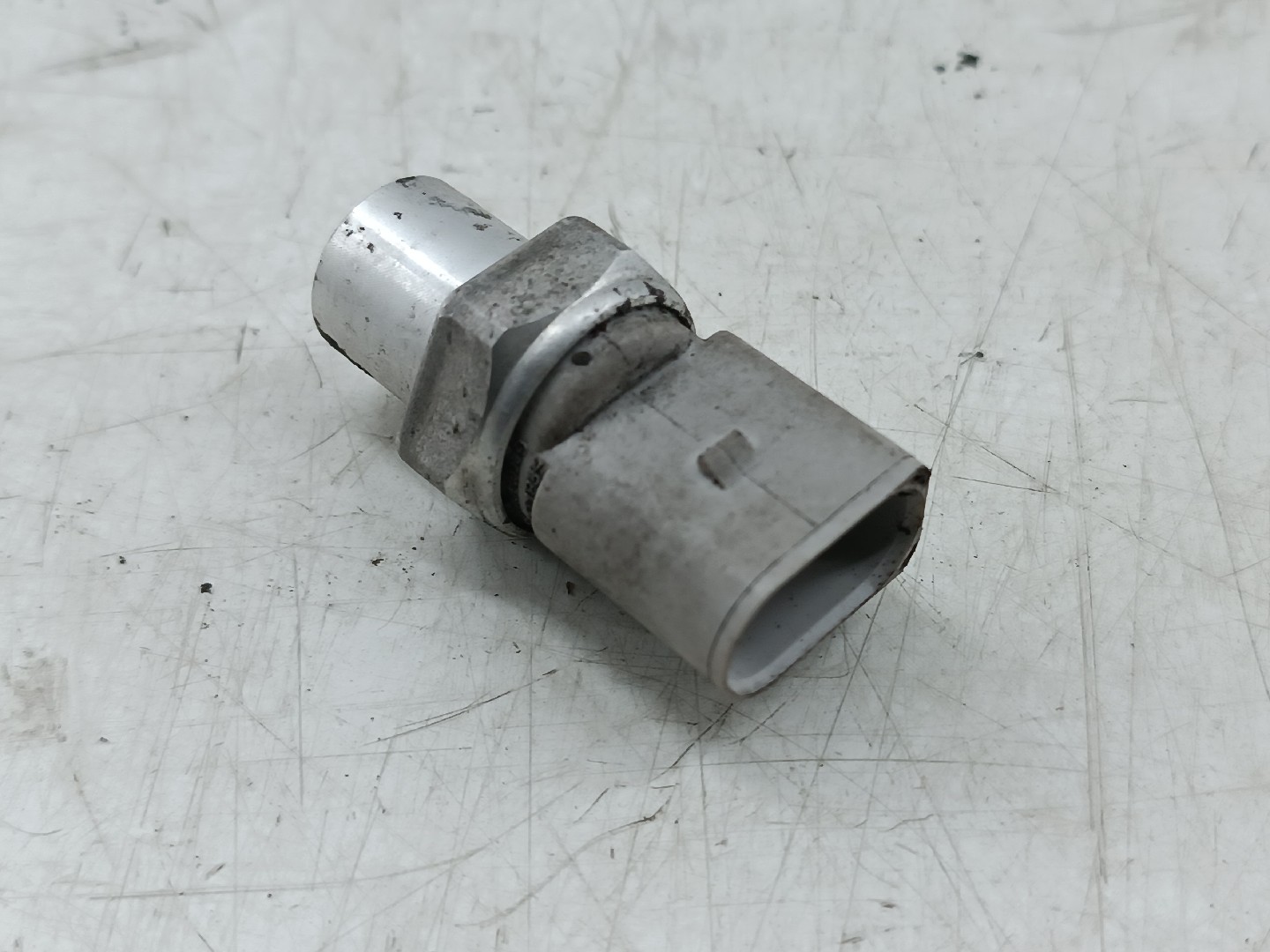 Sensor de pressão de AC AUDI A4 Avant (8E5, B6) | 00 - 05 Imagem-3