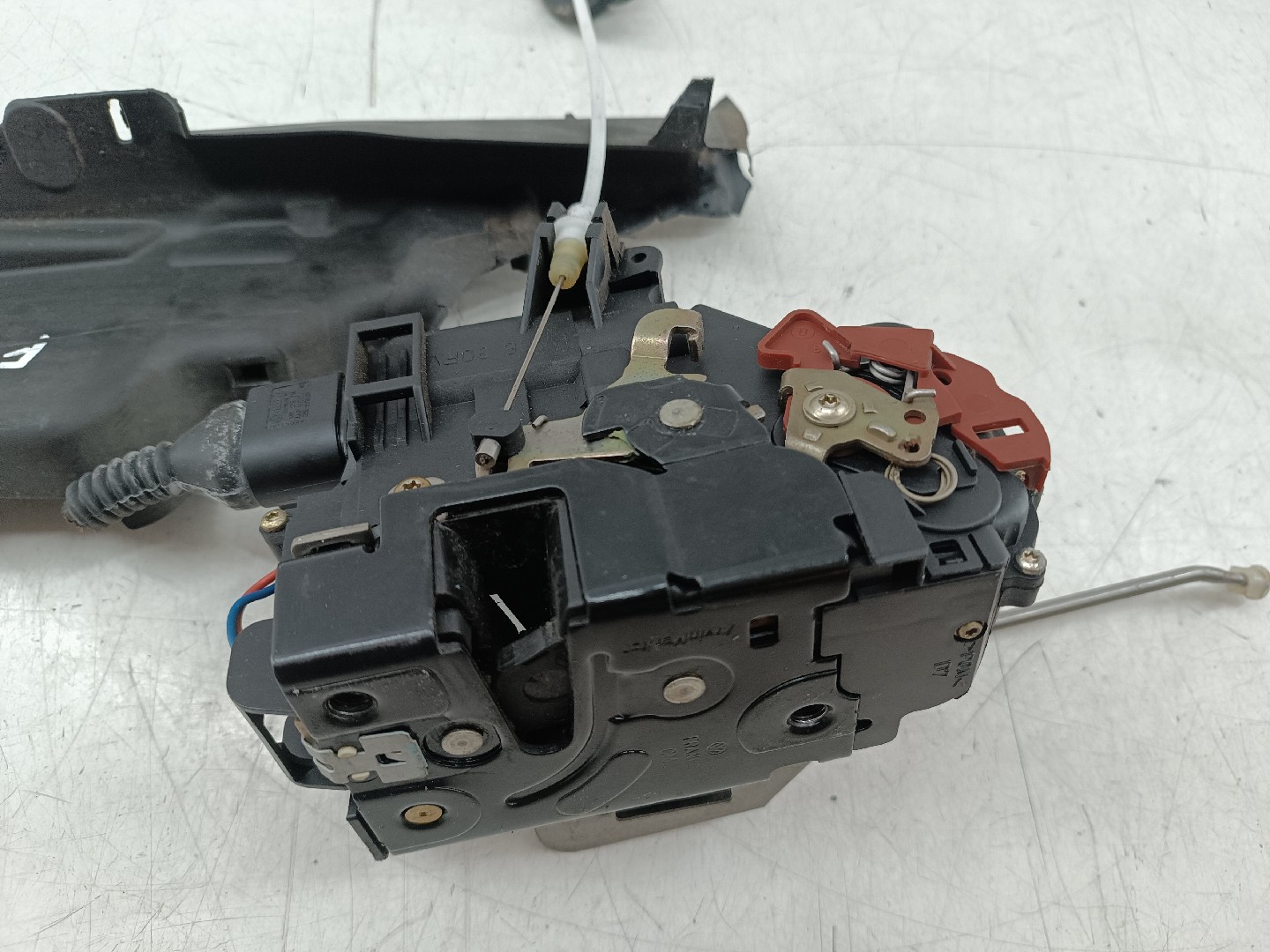 Fecho da Porta Frente Direito AUDI A4 Avant (8E5, B6) | 00 - 05 Imagem-3