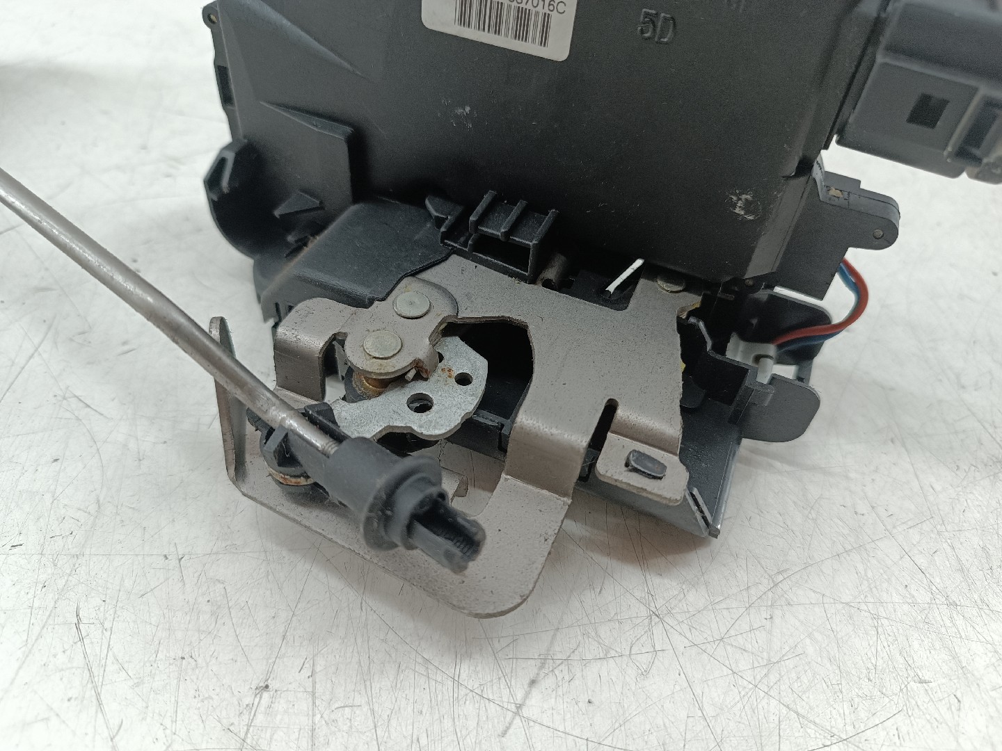 Fecho da Porta Frente Direito AUDI A4 Avant (8E5, B6) | 00 - 05 Imagem-2