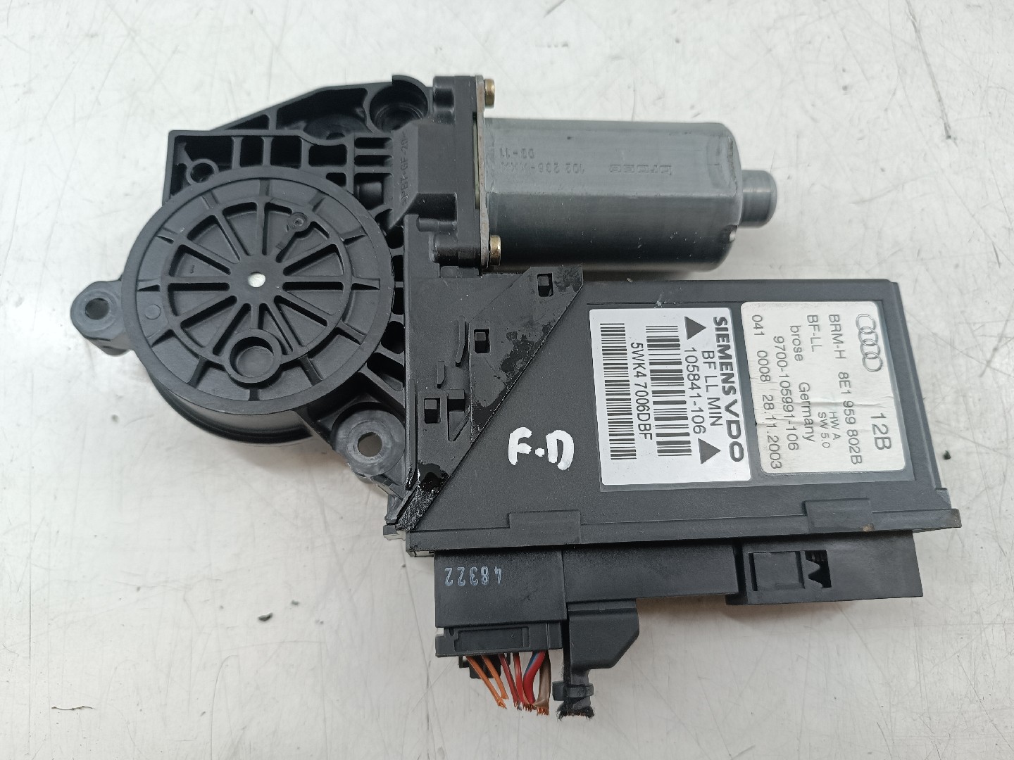 Motor de vidro frente direito AUDI A4 Avant (8E5, B6) | 00 - 05 Imagem-4