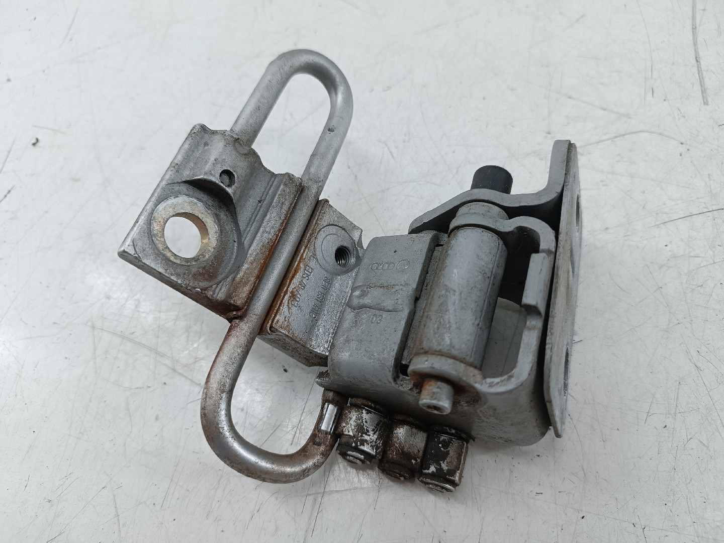 Dobradiça AUDI A4 Avant (8E5, B6) | 00 - 05