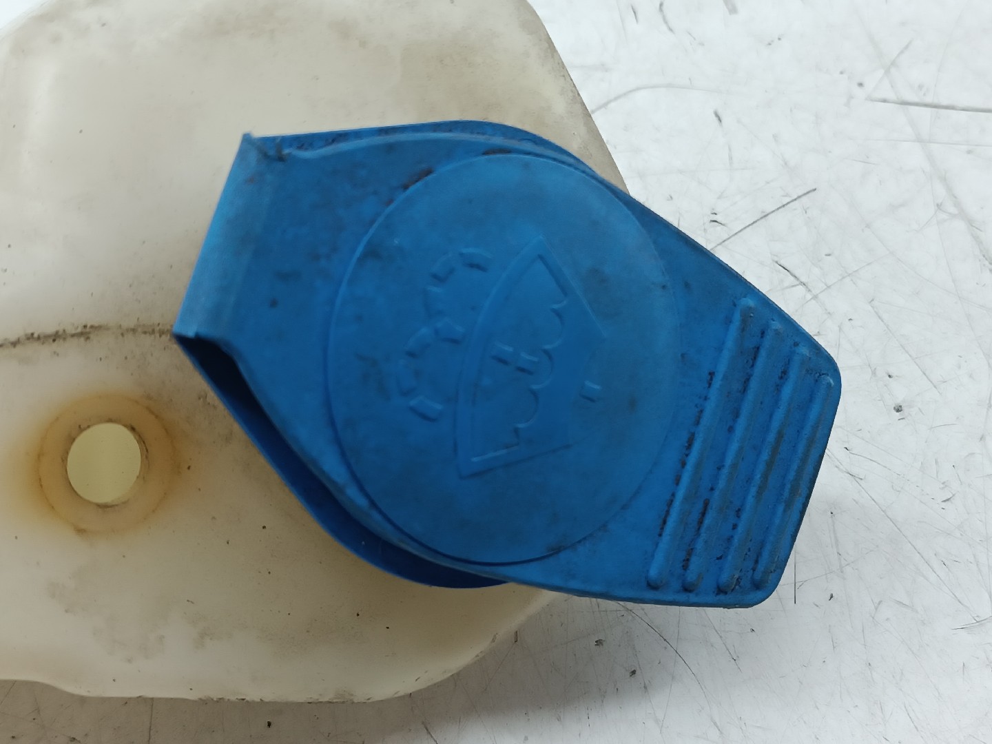 Reservatório de água do limpa para-brisas AUDI A4 Avant (8E5, B6) | 00 - 05 Imagem-1