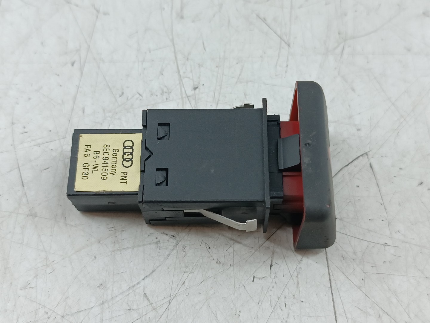 Interruptor 4 piscas AUDI A4 Avant (8E5, B6) | 00 - 05