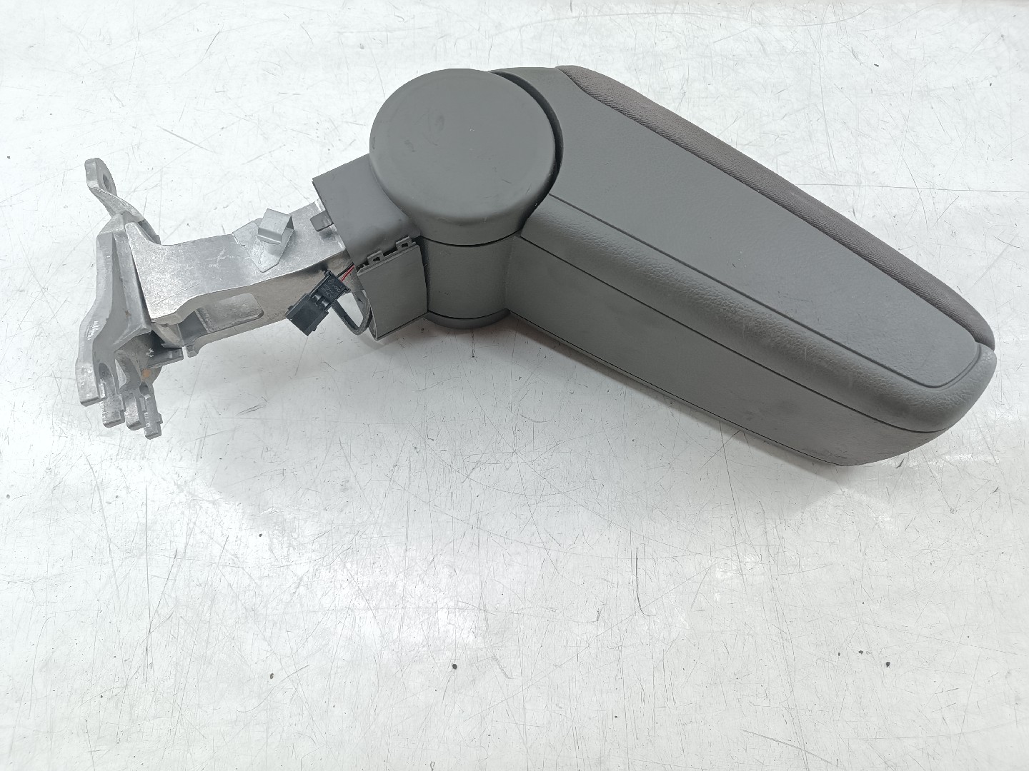 Apoio de braço AUDI A4 Avant (8E5, B6) | 00 - 05