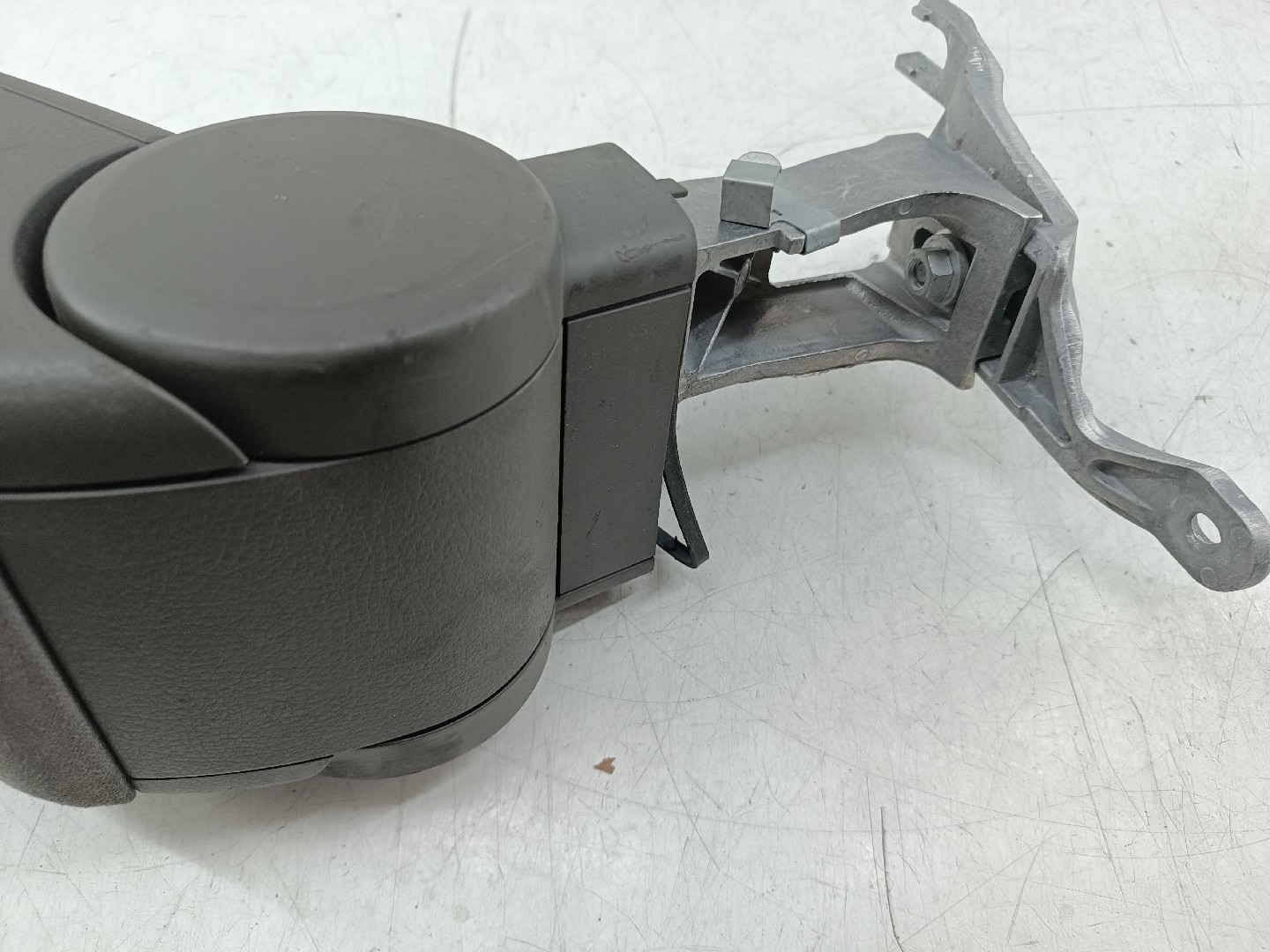 Apoio de braço AUDI A4 Avant (8E5, B6) | 00 - 05 Imagem-2