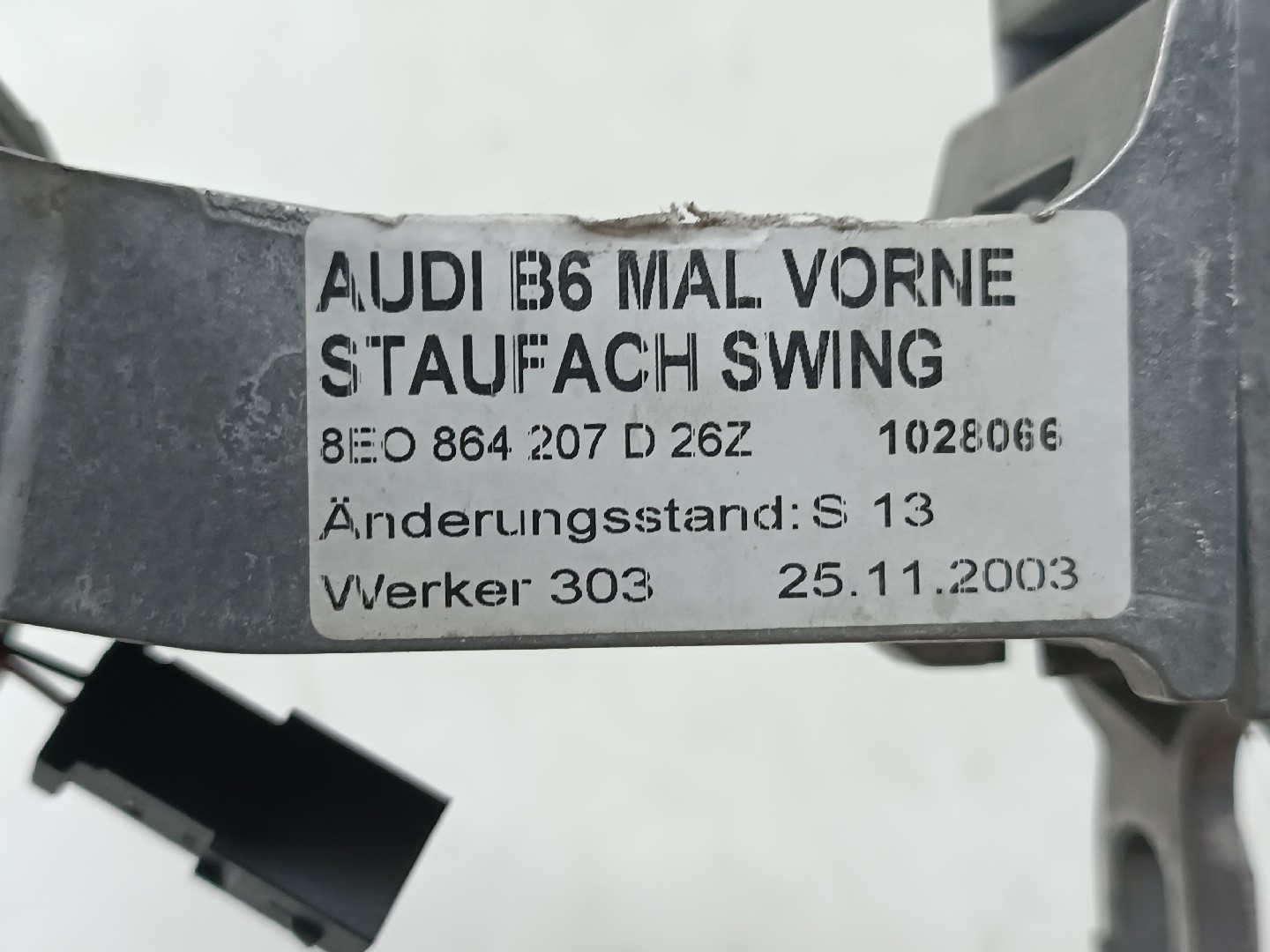 Apoio de braço AUDI A4 Avant (8E5, B6) | 00 - 05 Imagem-3