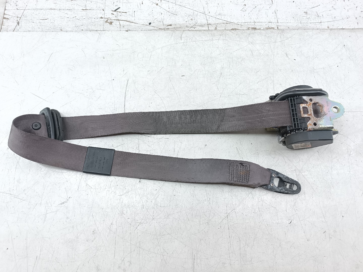 Pré-Tensores / Cintos AUDI A4 Avant (8E5, B6) | 00 - 05