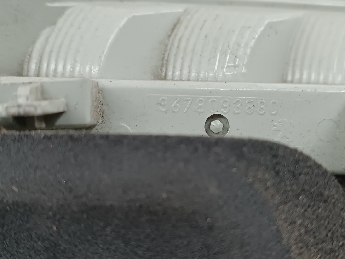 Farolim Stop Direito PEUGEOT 308 SW II | 14 -  Imagem-2