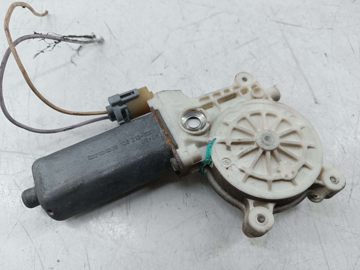 Motor de vidro frente esquerdo RENAULT CLIO II (BB_, CB_) | 98 -  Imagem-4