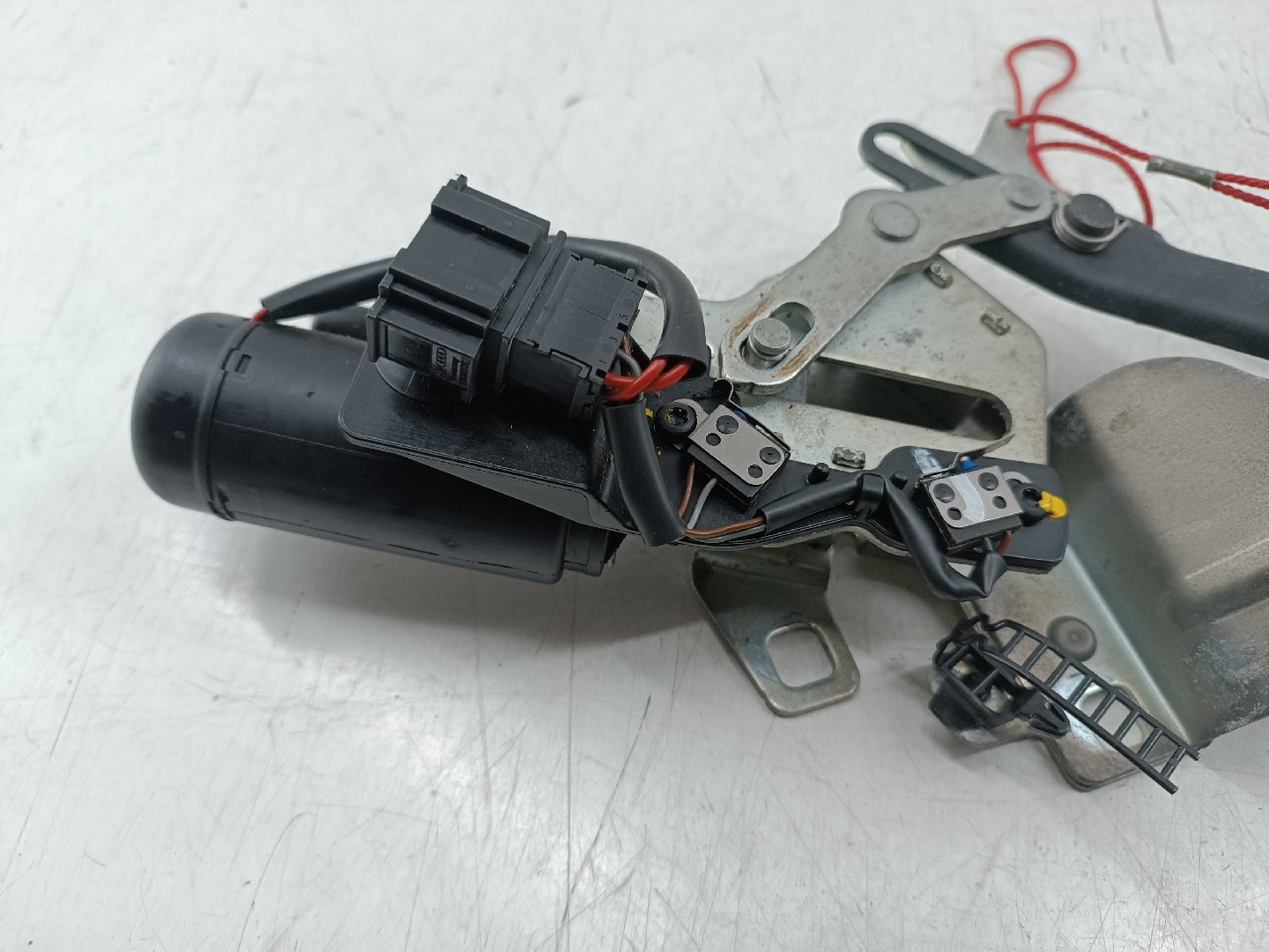 Motor de capota VOLKSWAGEN NEW BEETLE Cabriolet (1Y7) | 02 - 11 Imagem-6