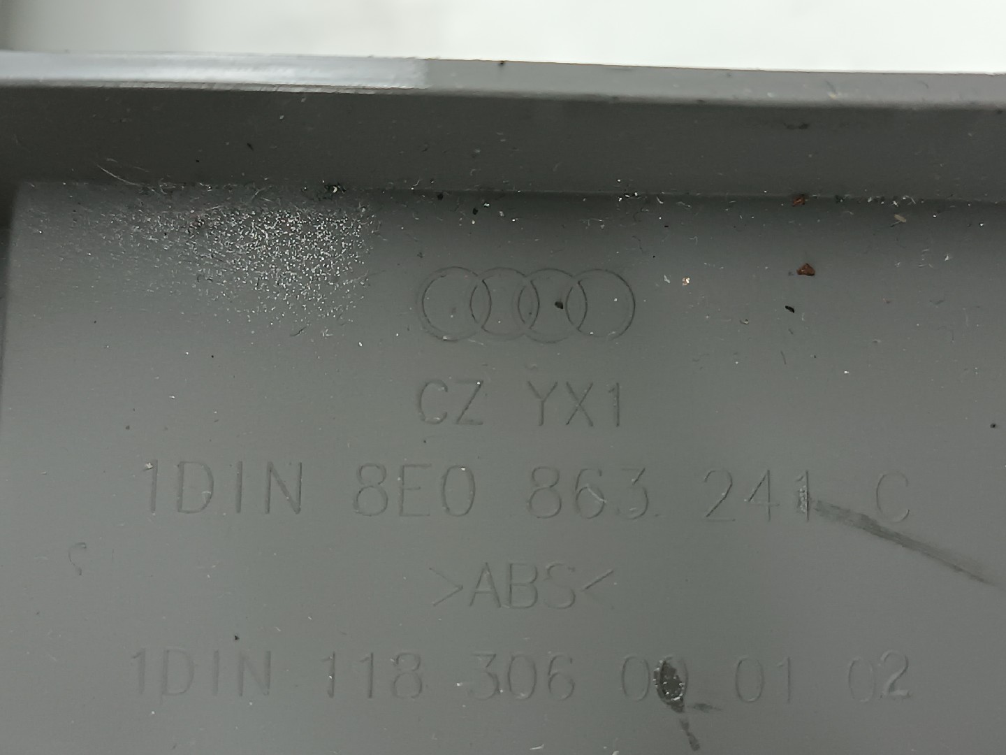 Consola Central AUDI A4 Avant (8E5, B6) | 00 - 05 Imagem-4