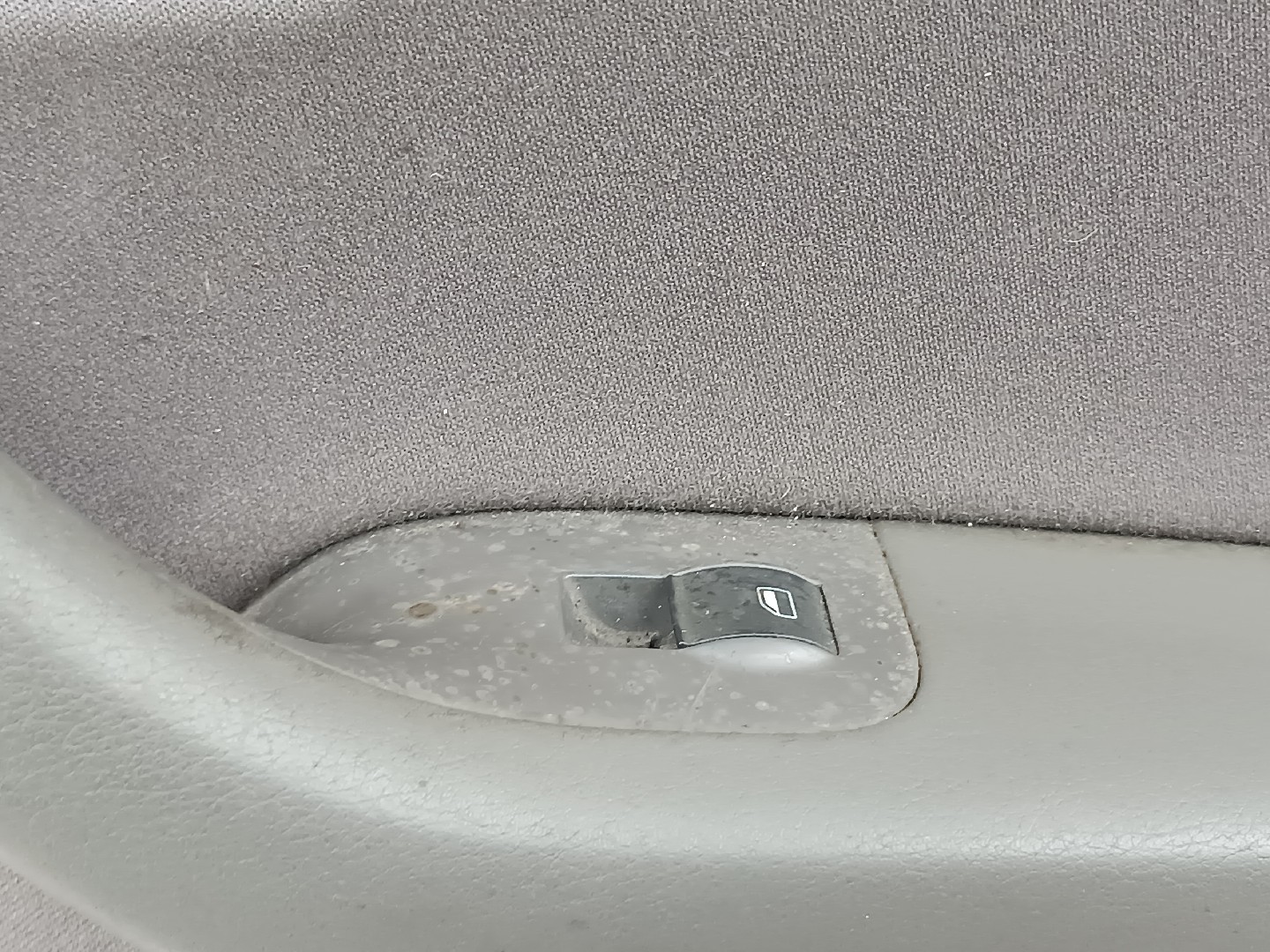 Quartela de porta trás direita AUDI A4 Avant (8E5, B6) | 00 - 05 Imagem-10