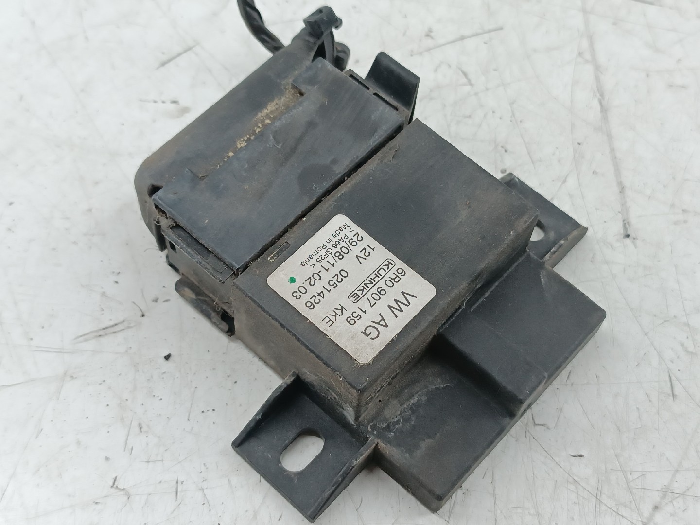 Centralina da Bomba Injectora VOLKSWAGEN POLO (6R1, 6C1) | 09 -  Imagem-3