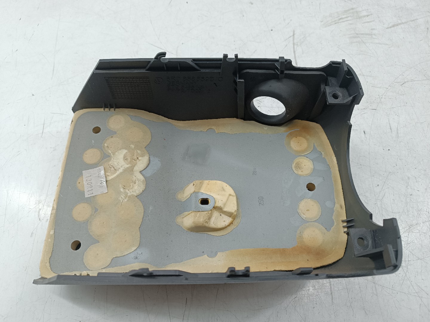 Revestimento da coluna de direção VOLKSWAGEN POLO (6R1, 6C1) | 09 - 