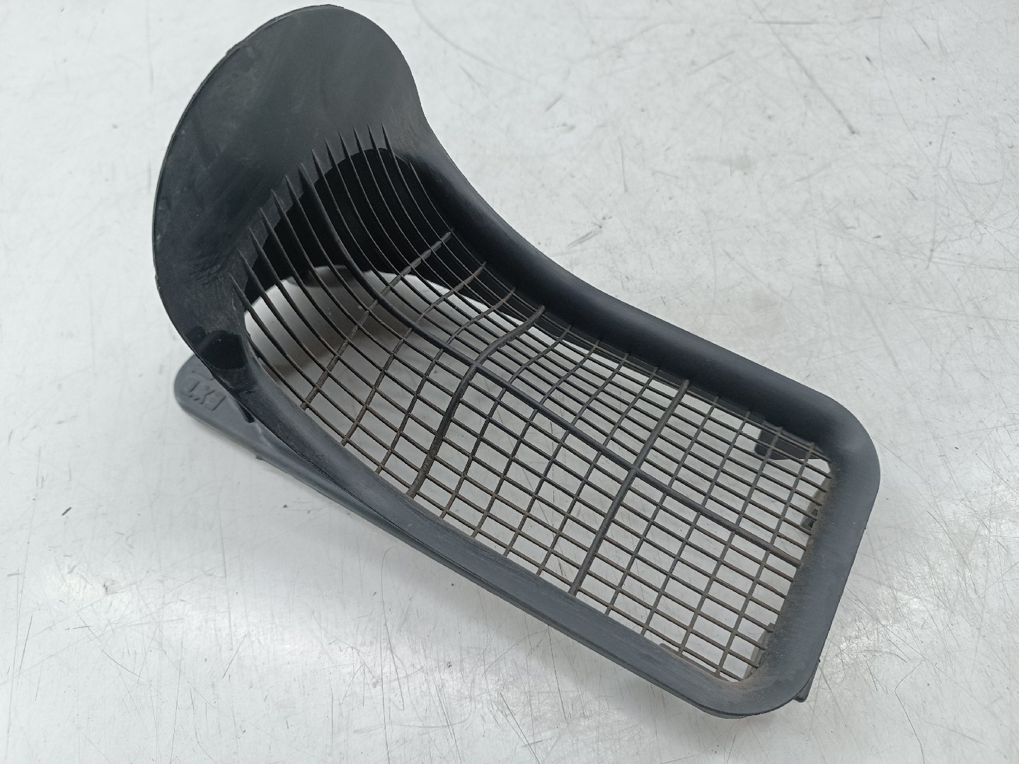 Grelha de filtro de ar VOLKSWAGEN POLO (6R1, 6C1) | 09 -  Imagem-4