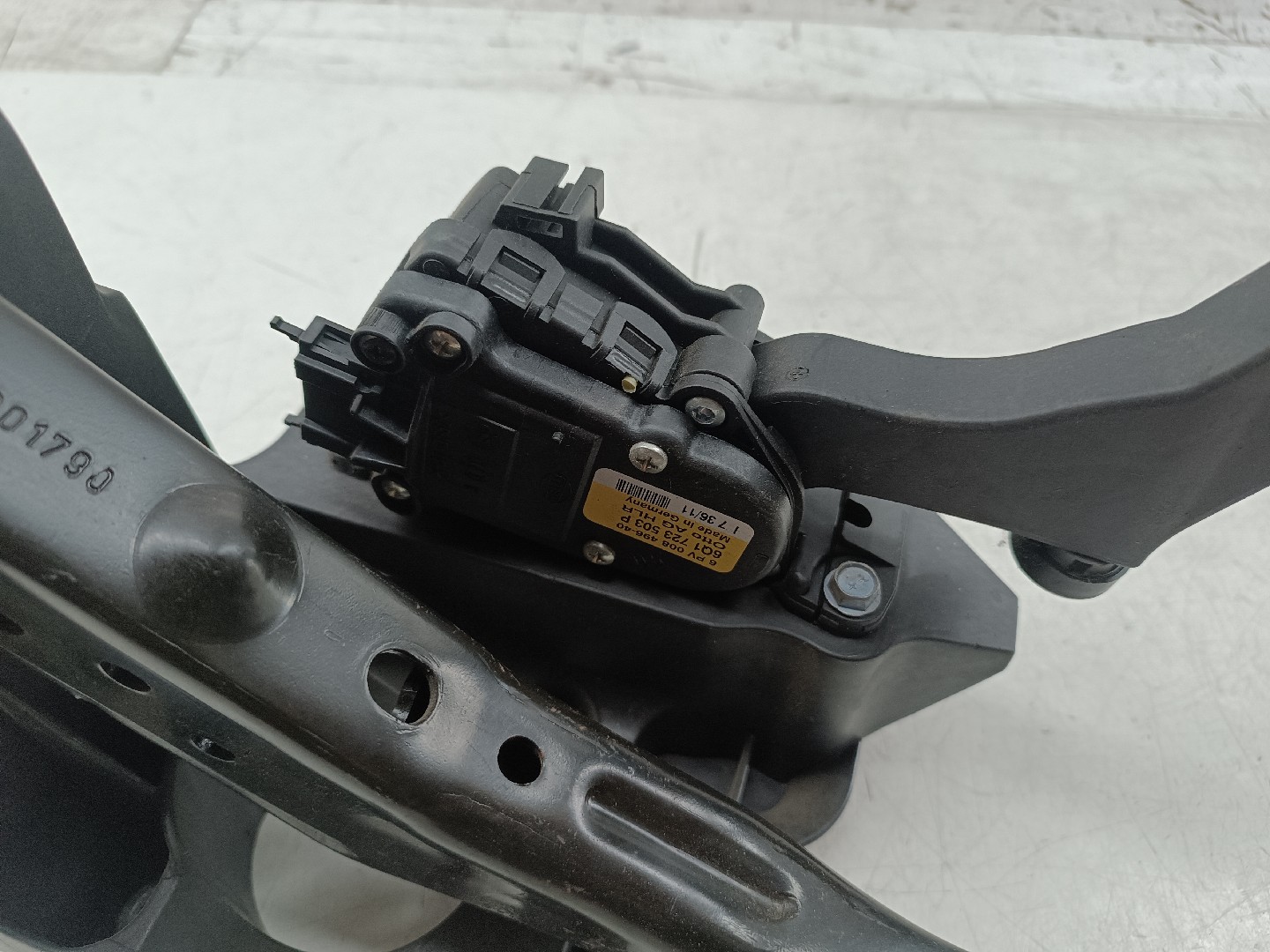 Pedal acelerador e travão VOLKSWAGEN POLO (6R1, 6C1) | 09 -  Imagem-2