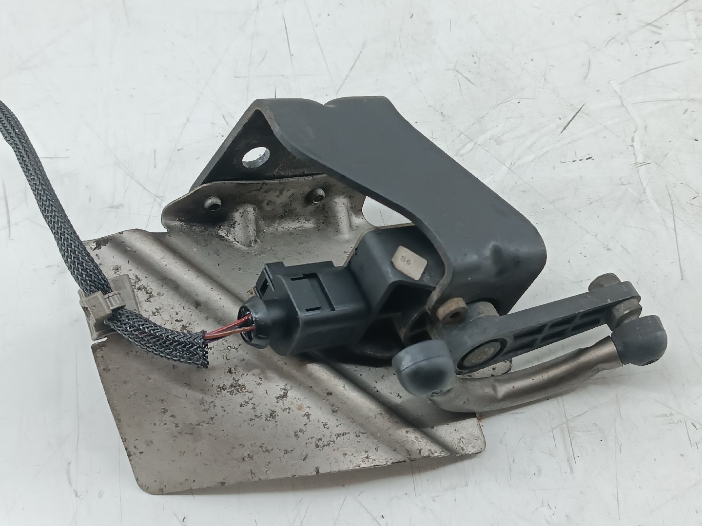 Sensor de nível de altura VOLKSWAGEN POLO (6R1, 6C1) | 09 -  Imagem-2