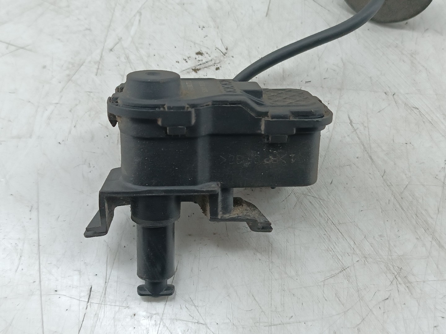 Fecho de deposito de combustível VOLKSWAGEN POLO (6R1, 6C1) | 09 -  Imagem-2