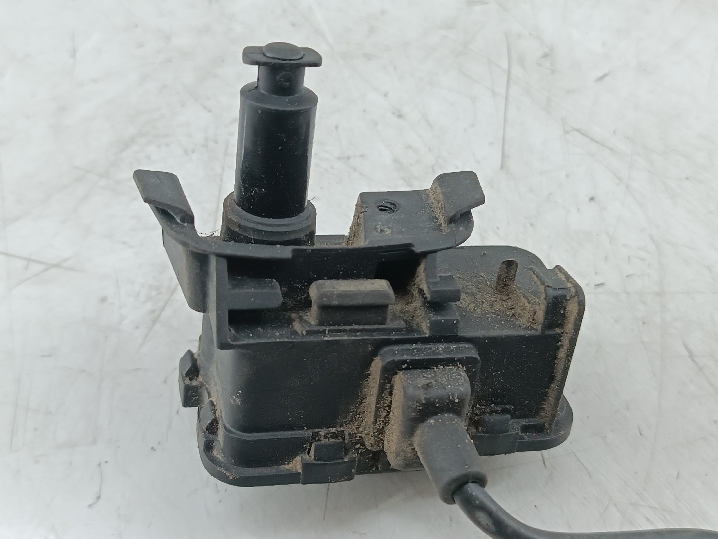 Fecho de deposito de combustível VOLKSWAGEN POLO (6R1, 6C1) | 09 -  Imagem-1