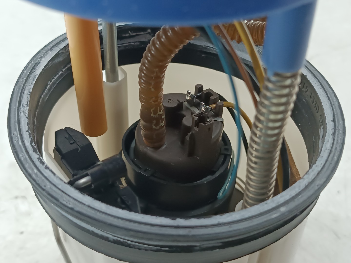 Bomba de Combustível VOLKSWAGEN POLO (6R1, 6C1) | 09 -  Imagem-2