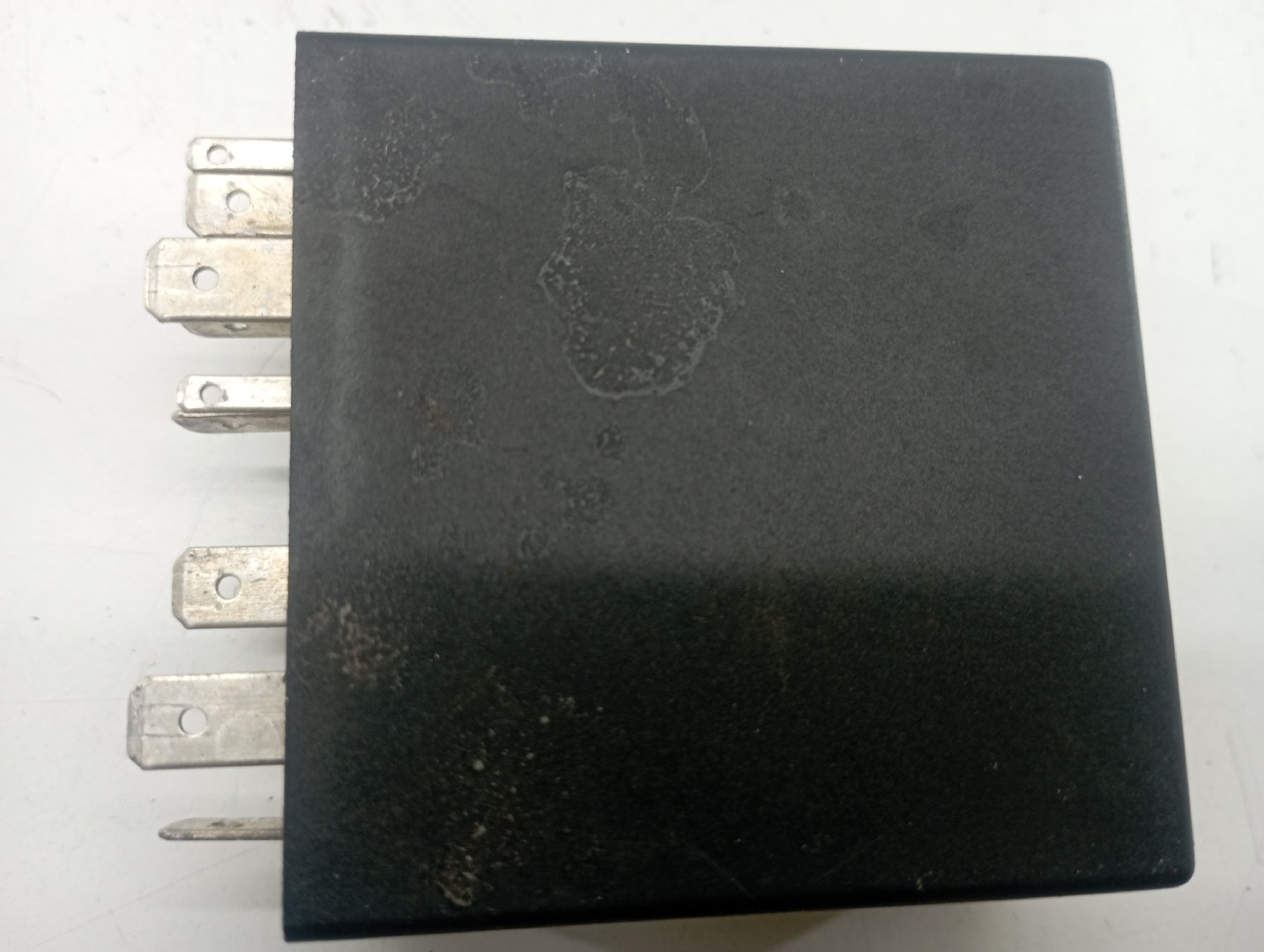 Módulo relé AUDI A4 Avant (8D5, B5) | 94 - 02 Imagem-3