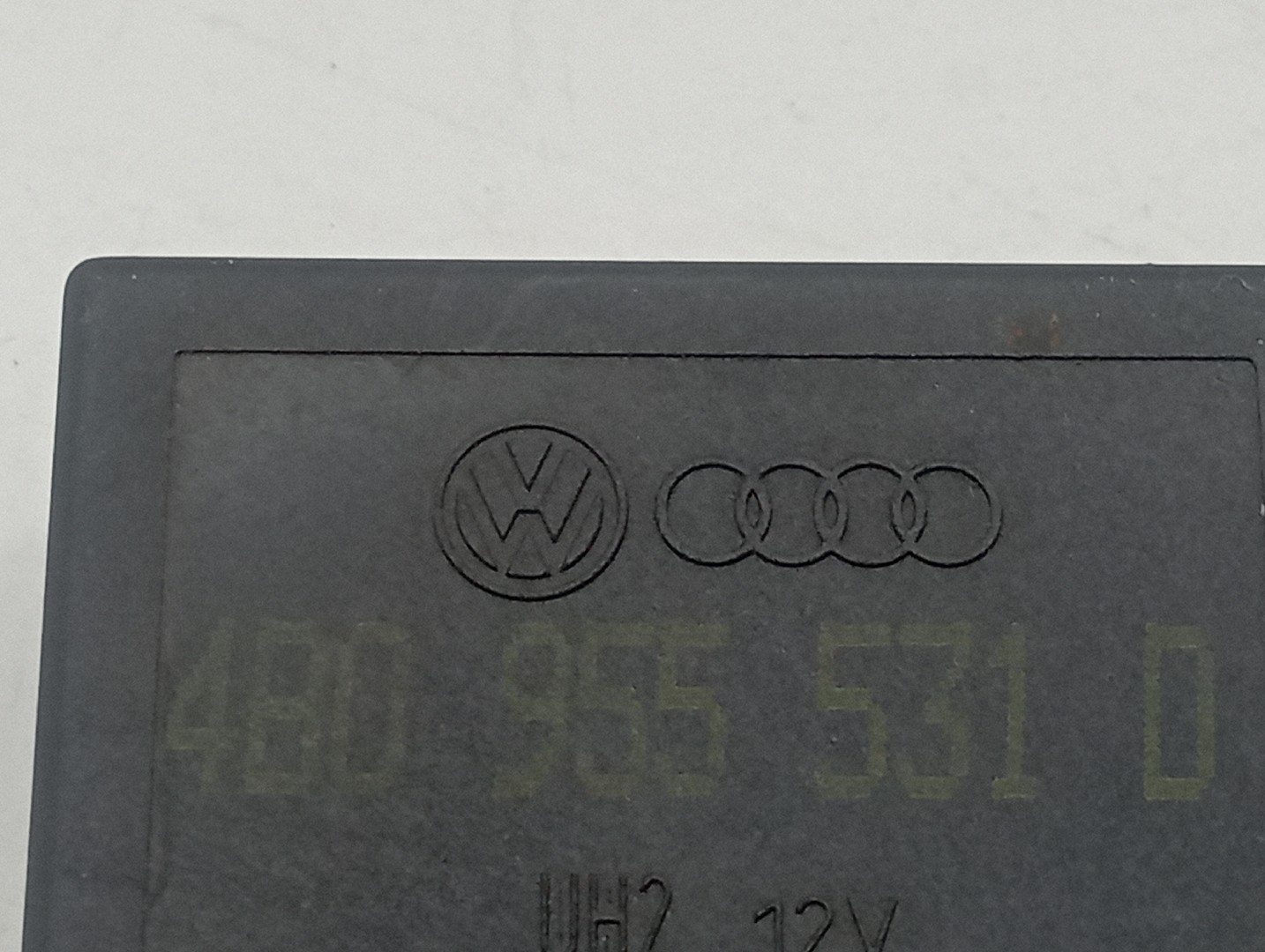 Módulo relé AUDI A4 Avant (8D5, B5) | 94 - 02 Imagem-4