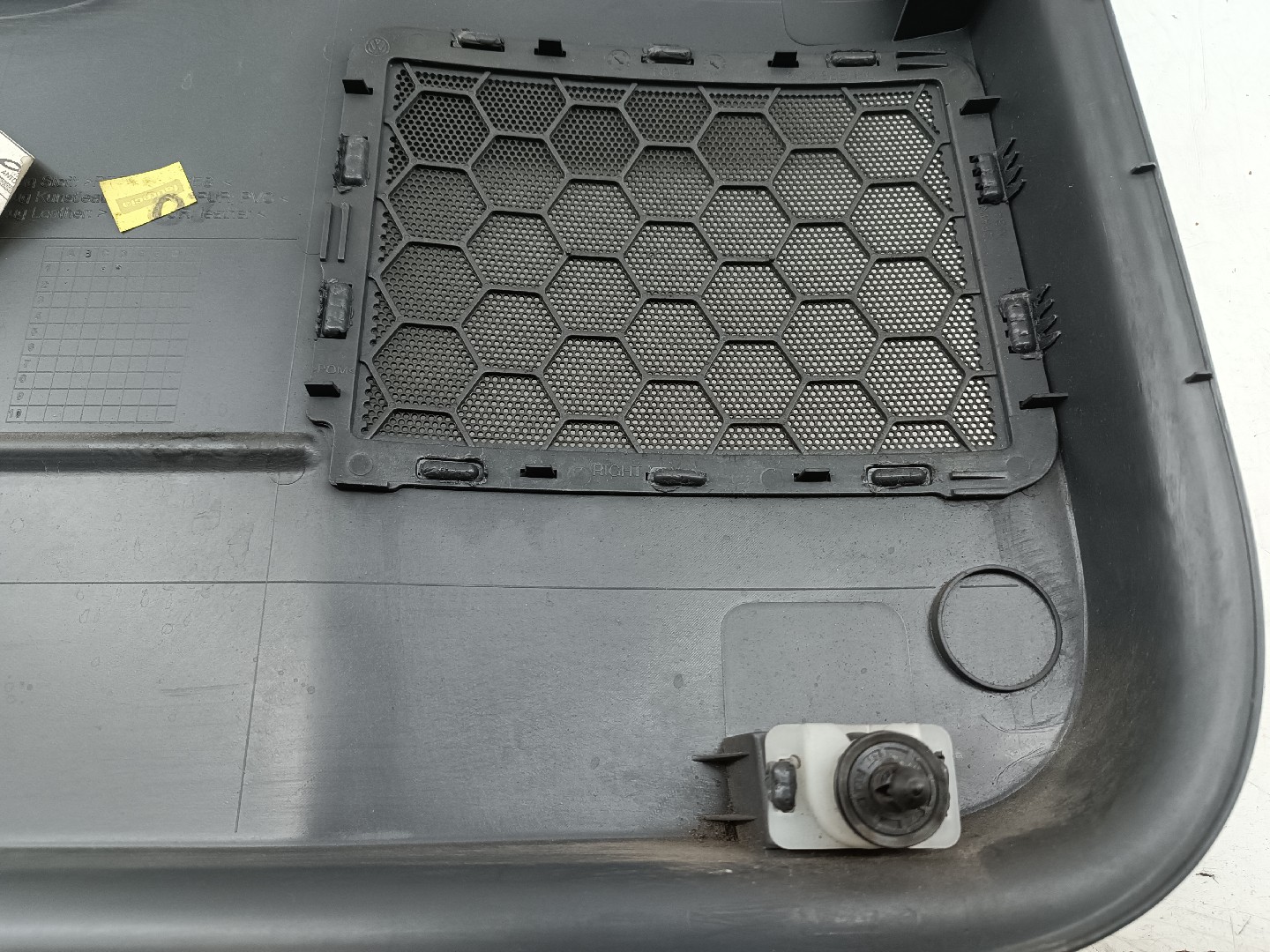 Quartela de porta trás direita VOLKSWAGEN POLO (9N_) | 01 - 14 Imagem-2