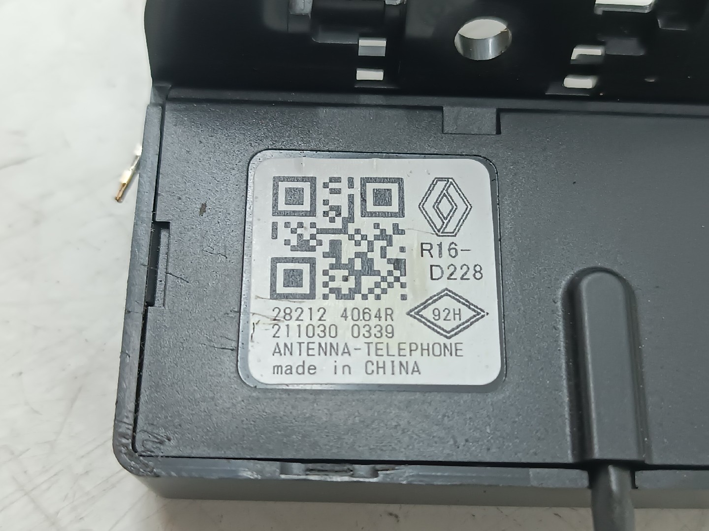 Amplificador de antena RENAULT CLIO V (BF_) | 19 -  Imagem-1